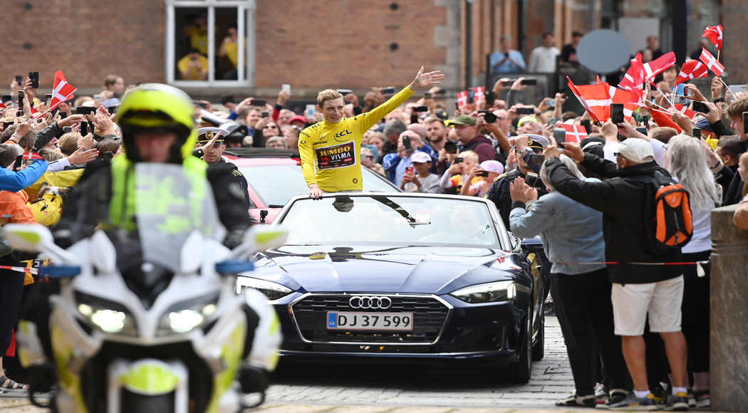Tour champ Vingegaard returns to hero's welcome in village home