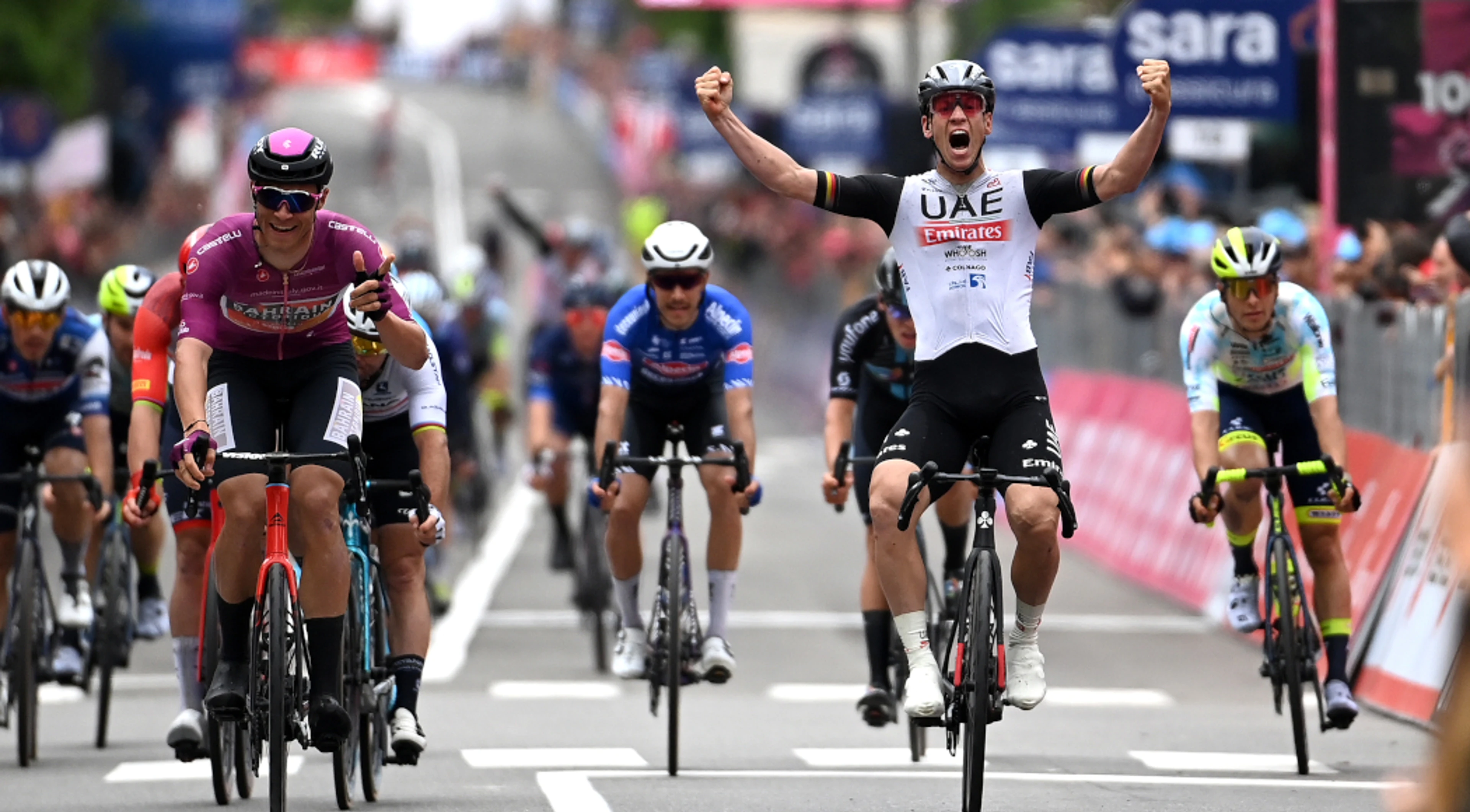 Ackermann sprints to Giro stage 11 win, Geoghegan Hart crashes out