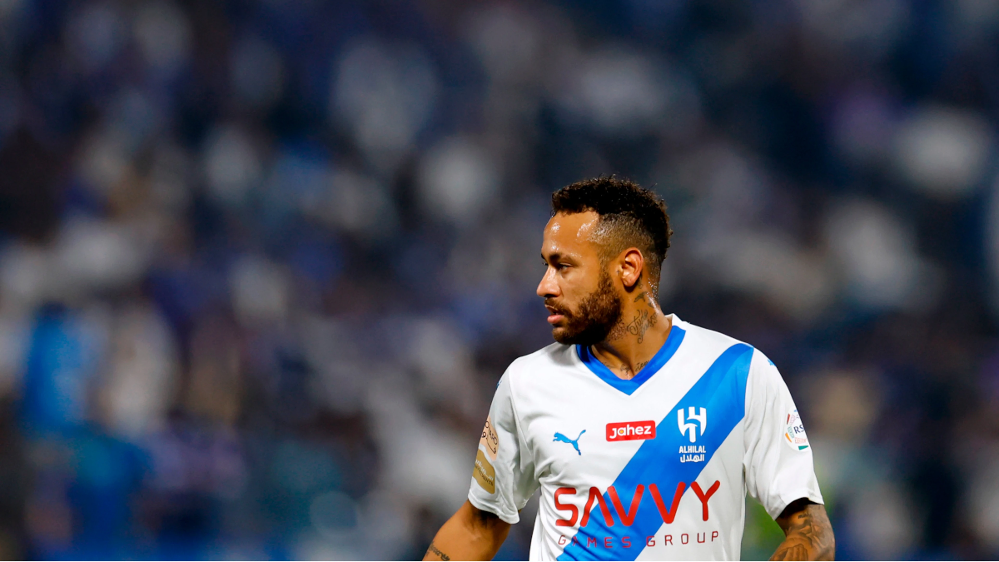 Neymar signs for six more months with Santos with an eye on World Cup