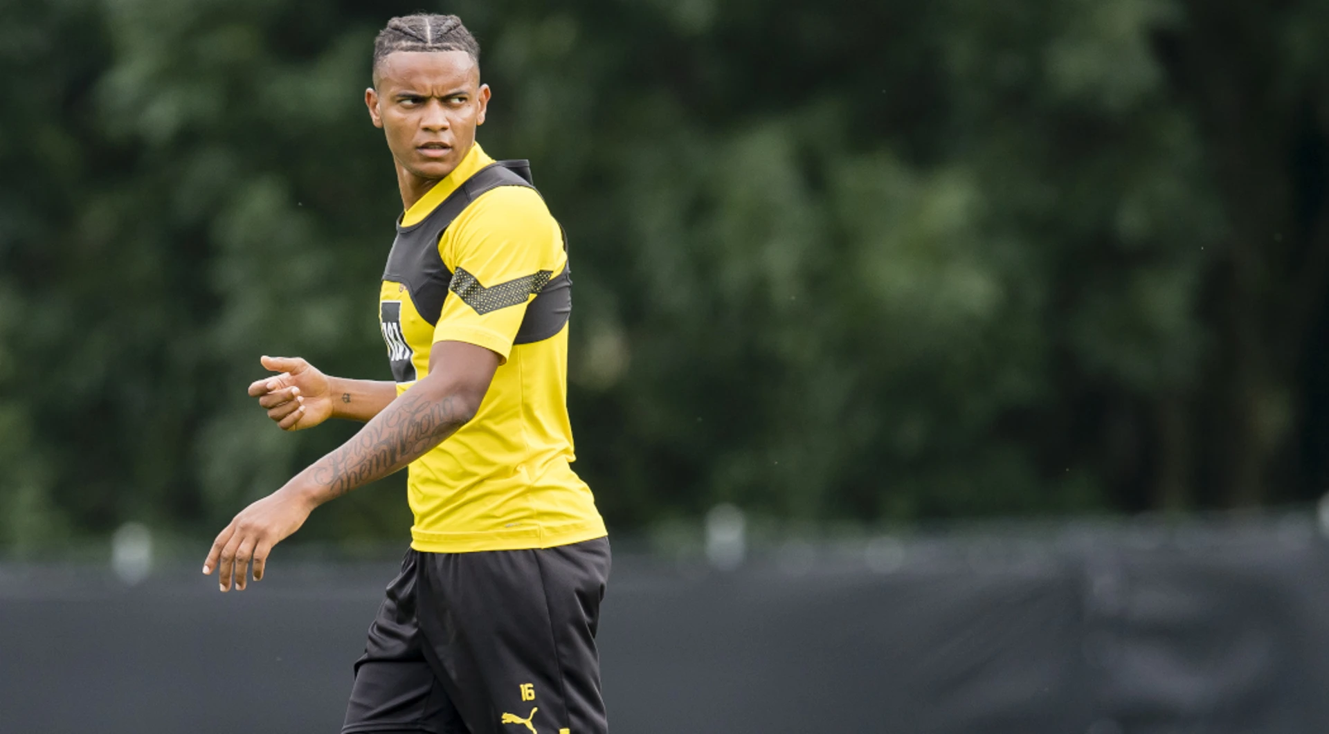 Manuel Akanji Hòn Đá Tảng Thụy Sĩ - Hậu Vệ Bất Phá Của Châu Âu