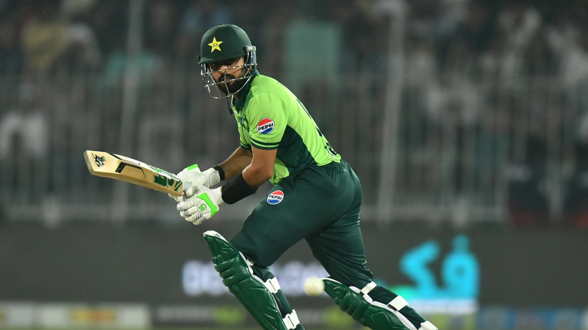 Pakistan rout Sri Lanka to win T20I tri-series