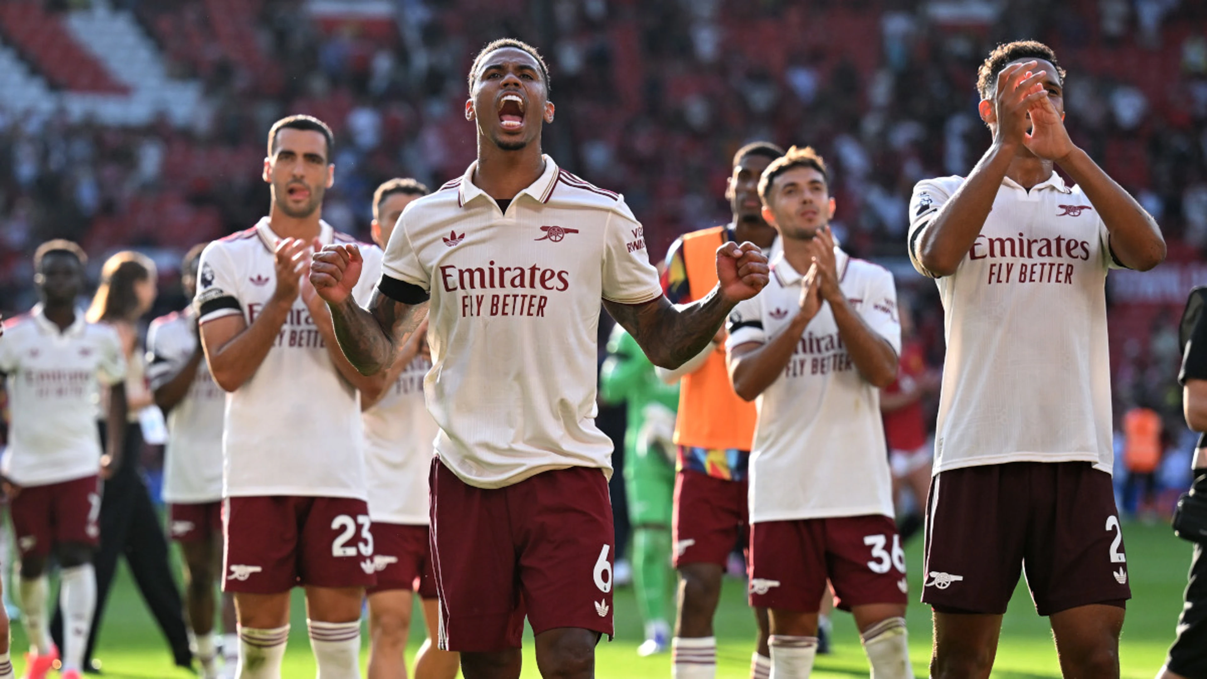 Arsenal battle to beat Man Utd, world champions Chelsea held by Palace