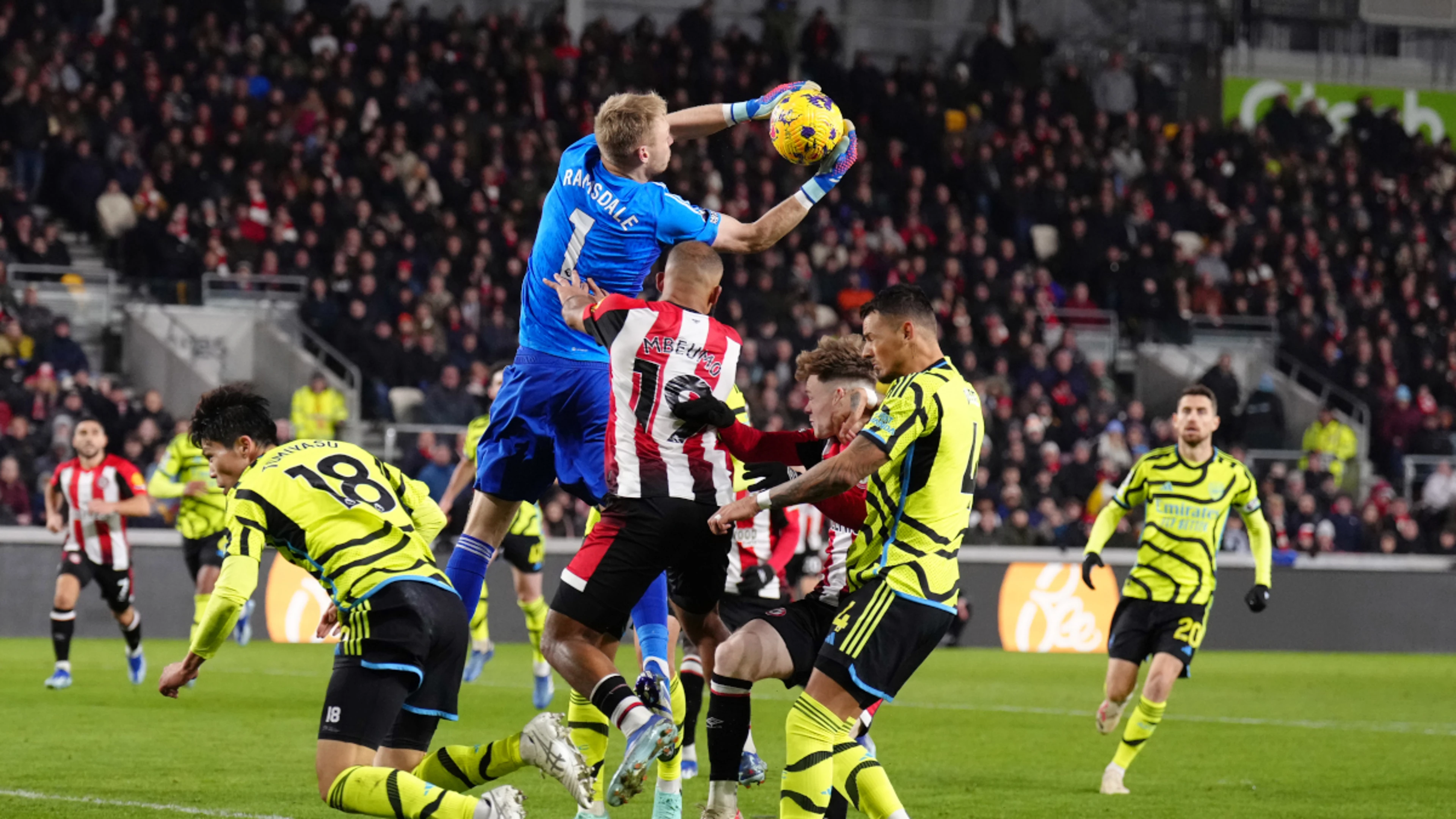 Ramsdale showed courage, Arteta says after keeper's nervy return