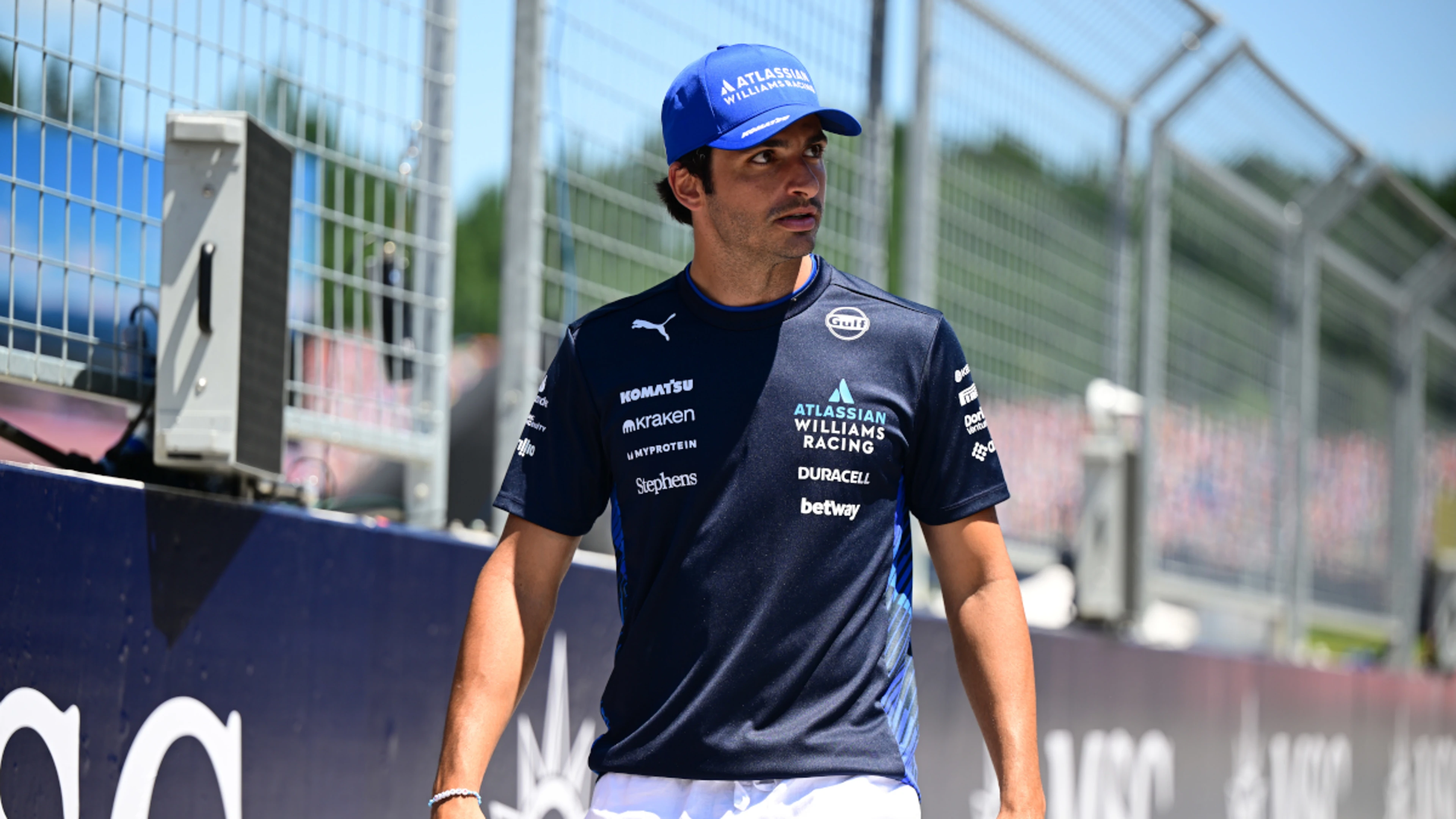 Williams see fixes for problems, hope to stay fifth in F1 championship