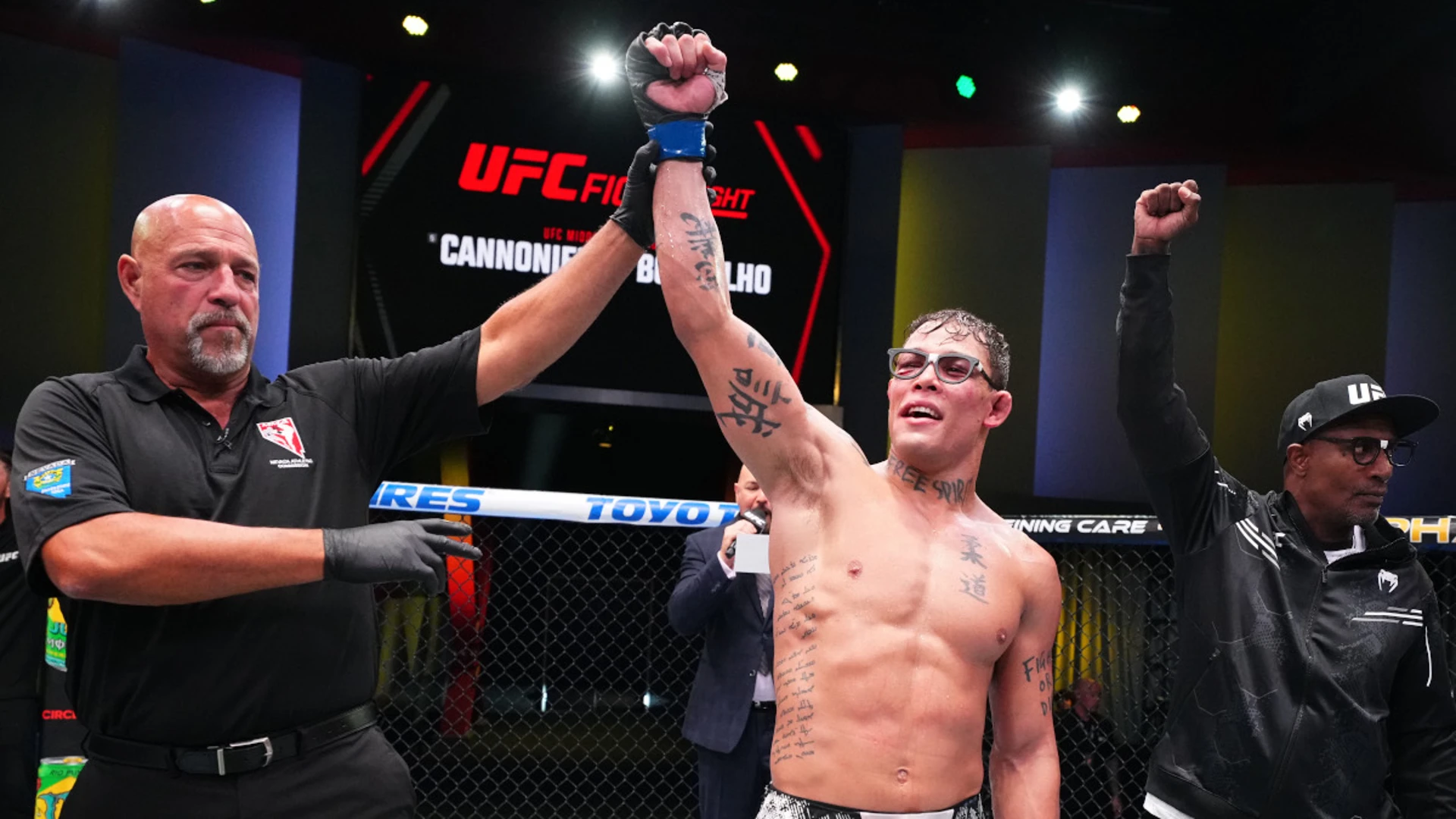 Caio Borralho downs Jared Cannonier at Fight Night