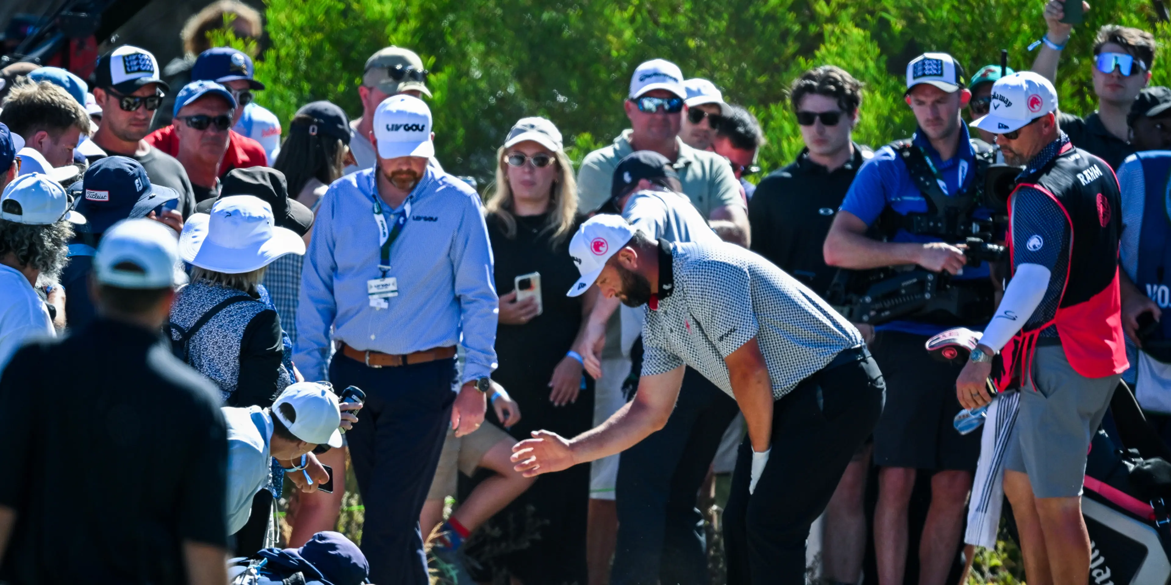  Rahm putts his way to second-round lead at LIV Adelaide