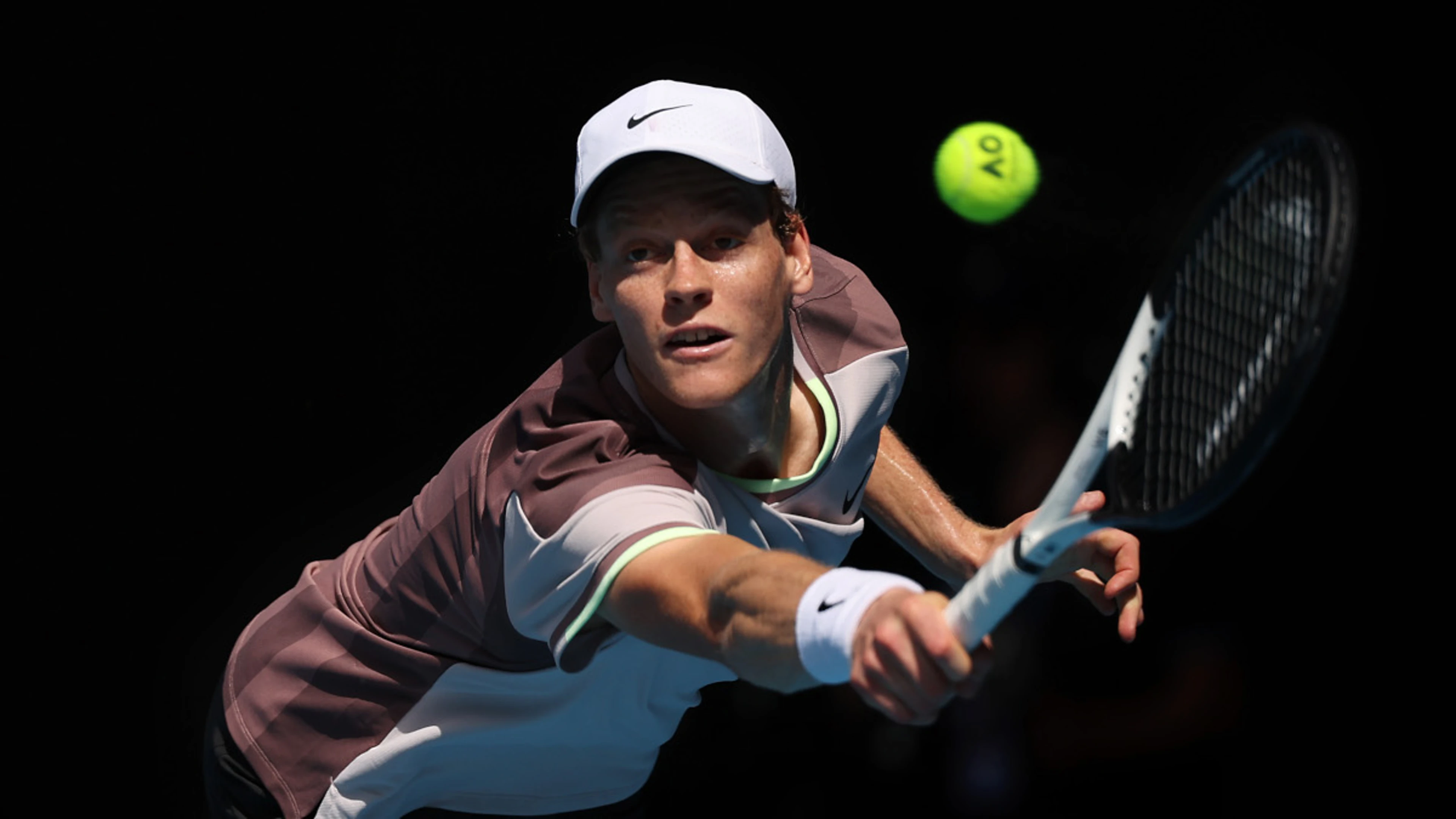 Melbourne set for new champion as hot Sinner faces Medvedev