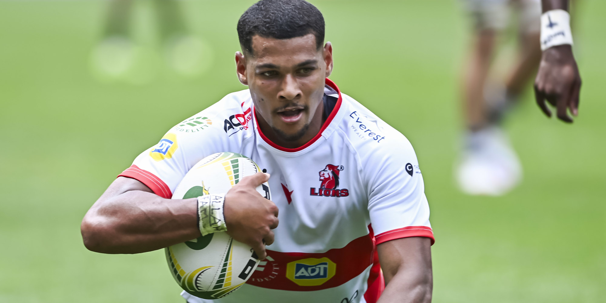 Pead stays a Lion until 2028