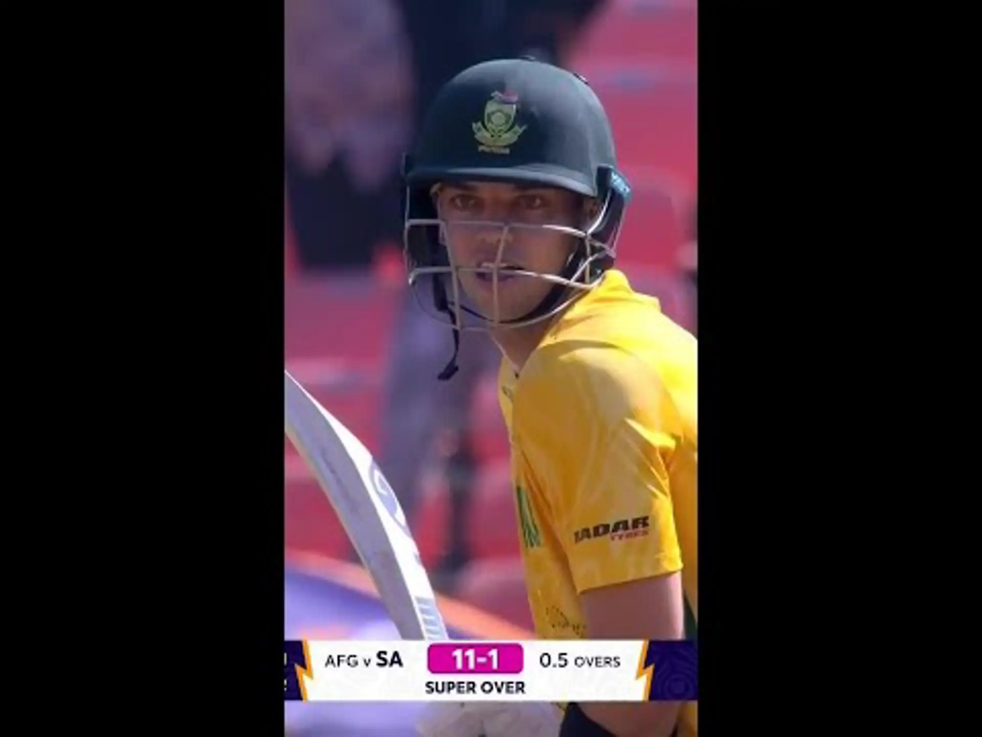 Stubbs keeps South Africa alive 🤯