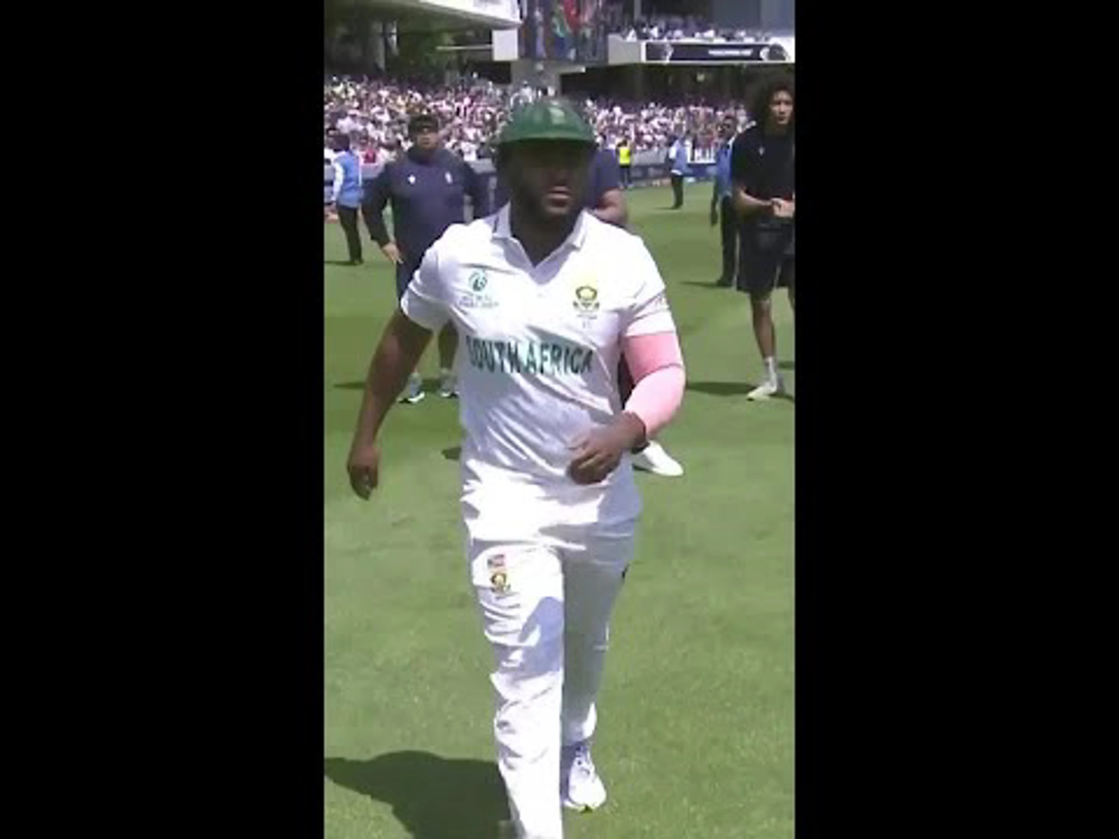 Proteas captain is a popular man in London