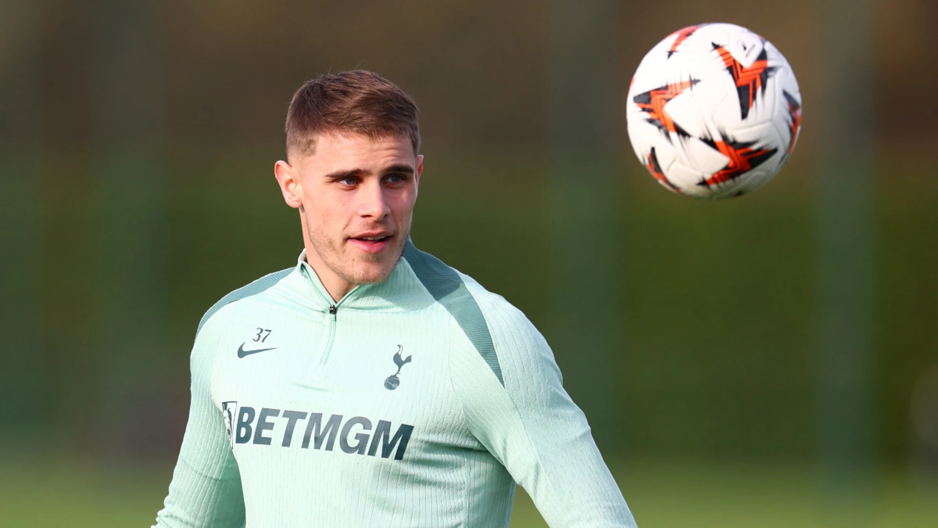 Van de Ven ready to return for Tottenham v Elfsborg