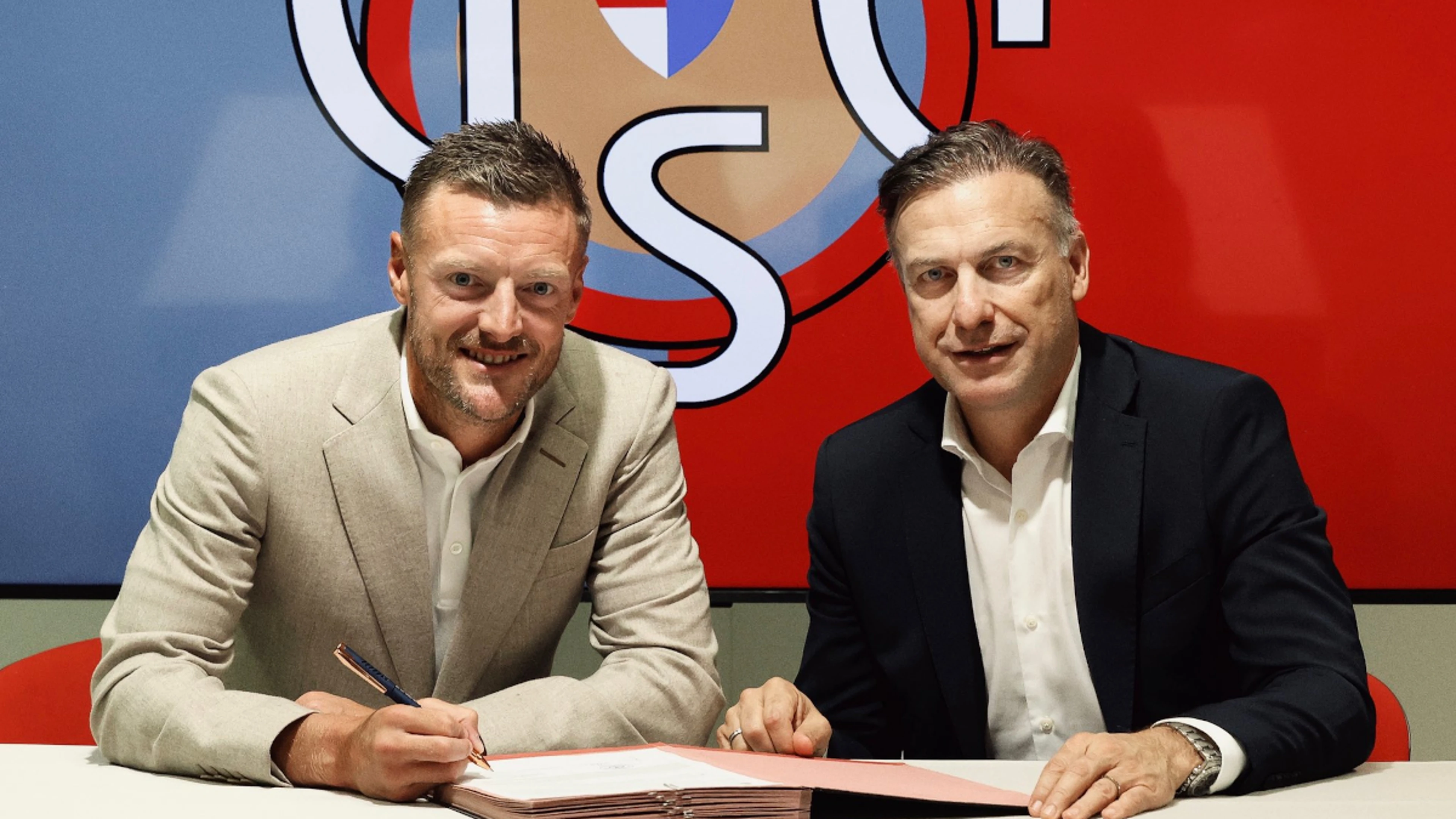 Former Leicester striker Vardy joins Serie A side Cremonese