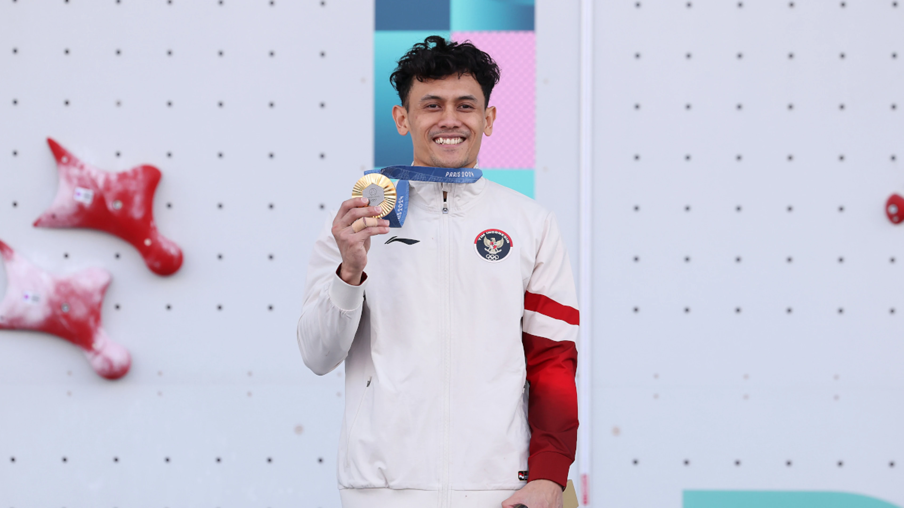 Indonesia's Leonardo upsets American Watson to win speed gold