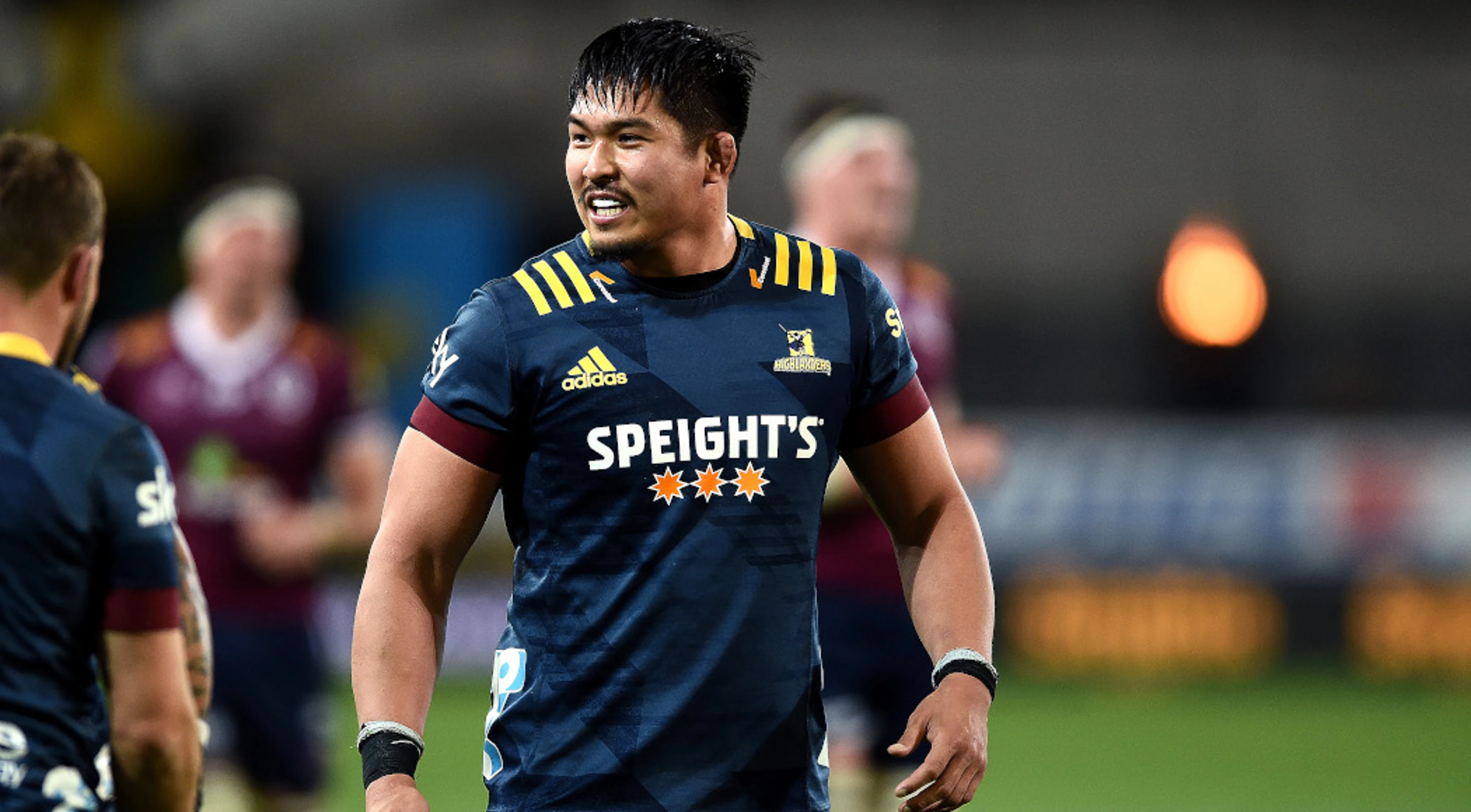Highlanders weather frantic first half to beat Waratahs