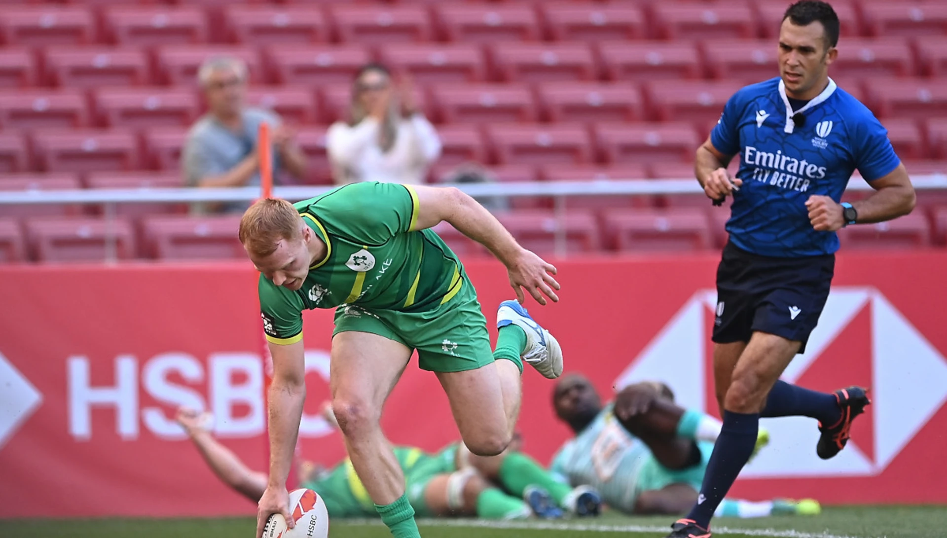 Mullin late brace steals win from Blitzboks