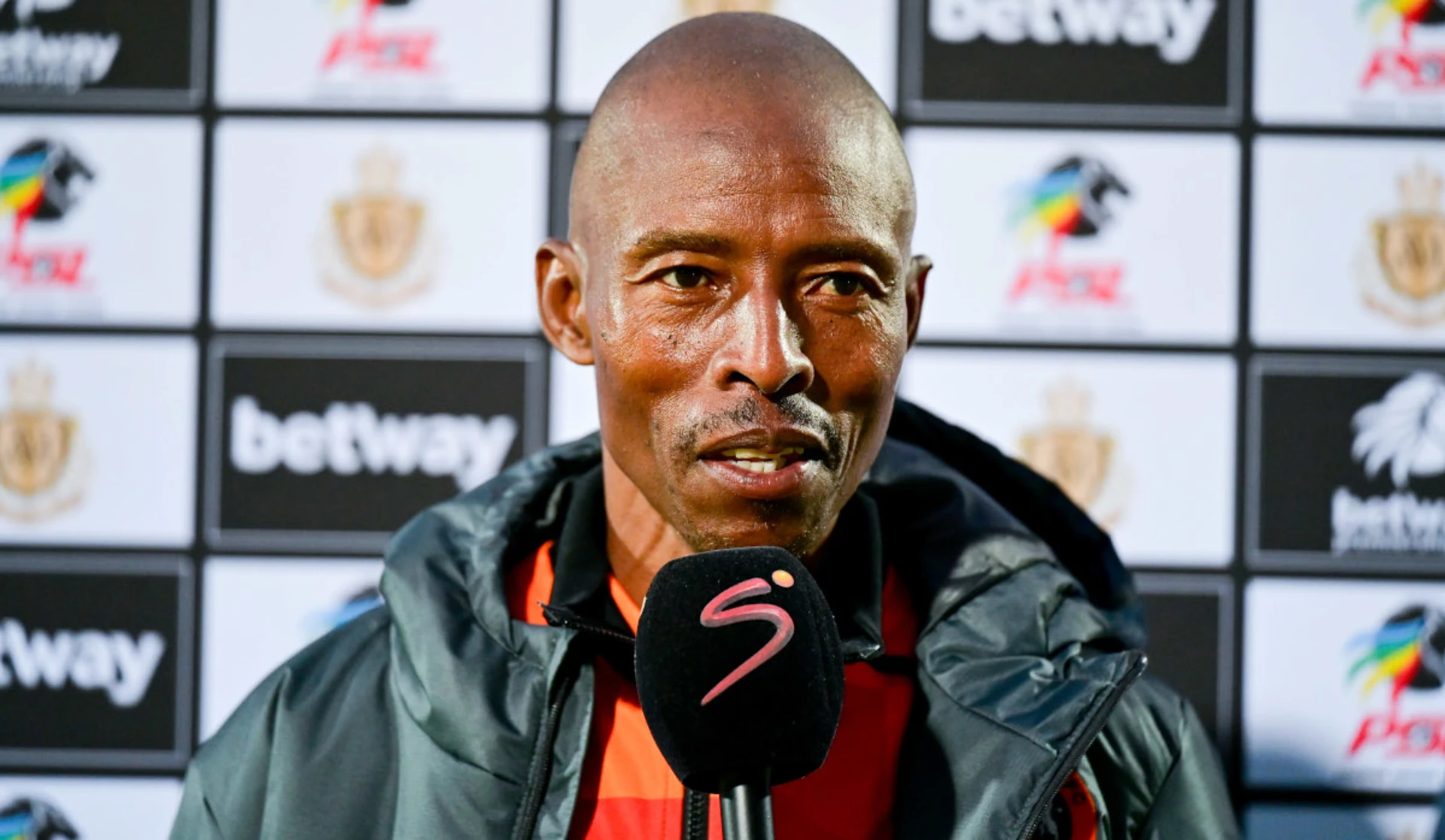 Mngqithi praises Mohafe ahead of Polokwane City duel