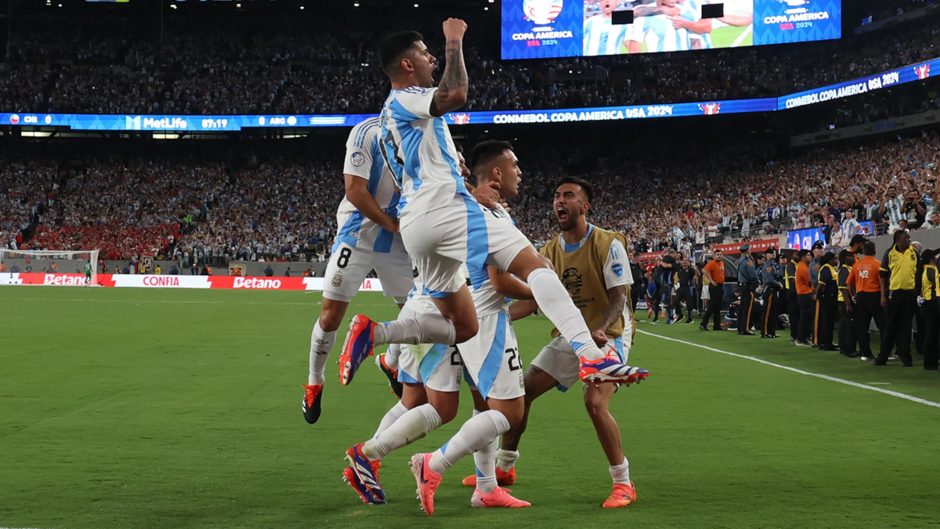Lautaro's late strike sends Argentina into Copa quarters