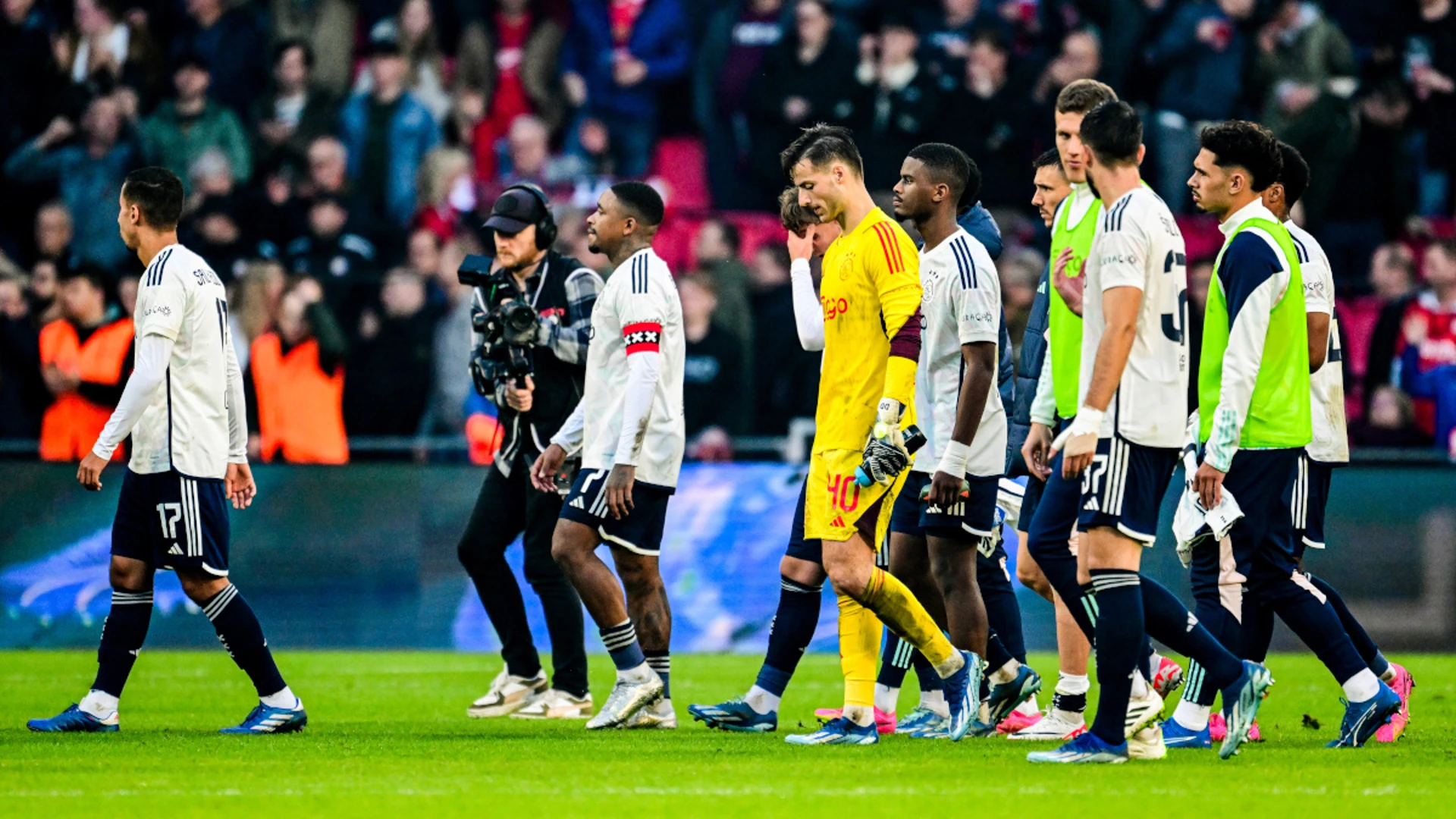 Ajax slump to bottom of Eredivisie after PSV thumping