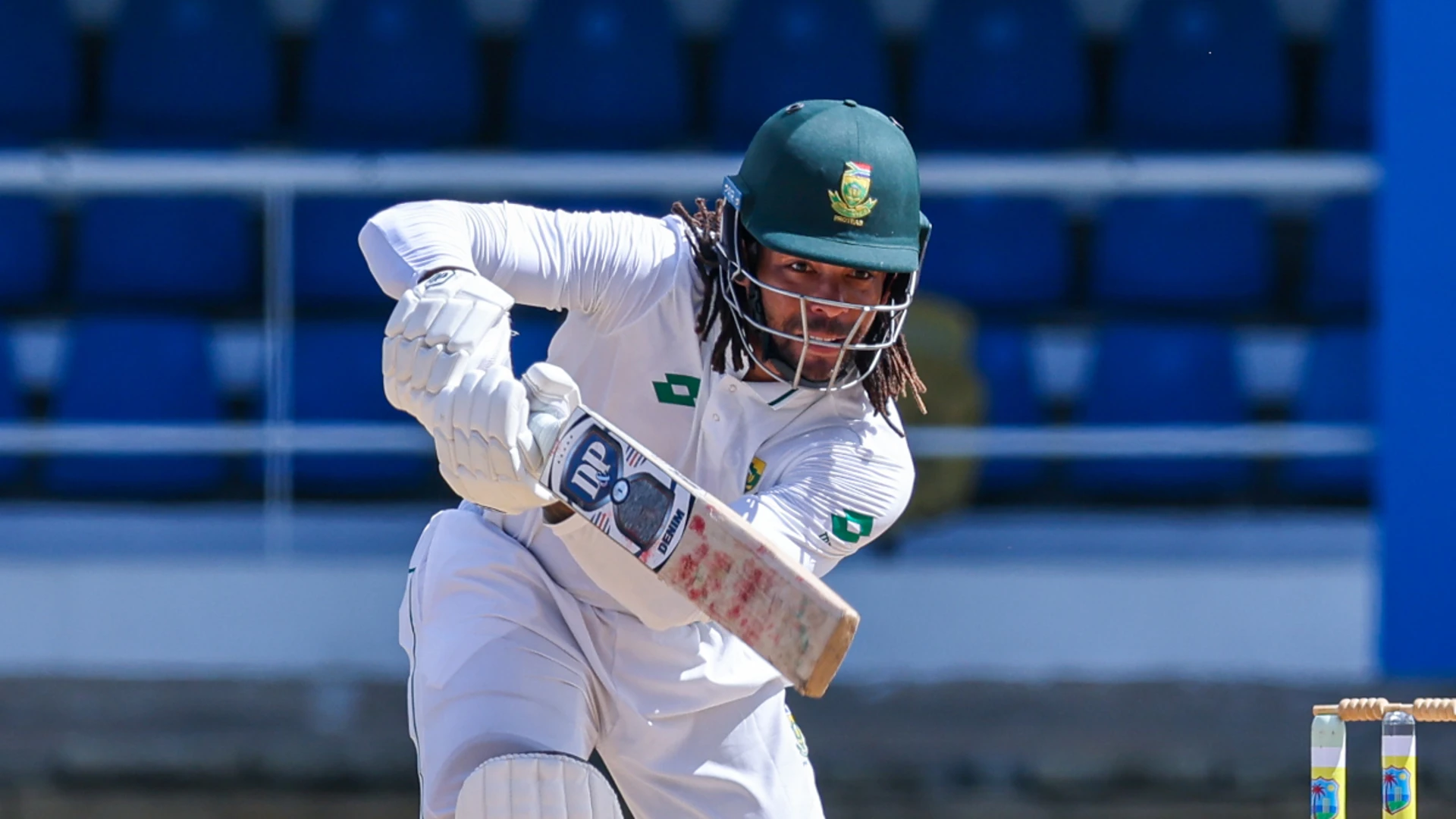 Proteas cross 400 before Bangladesh fight back at lunch