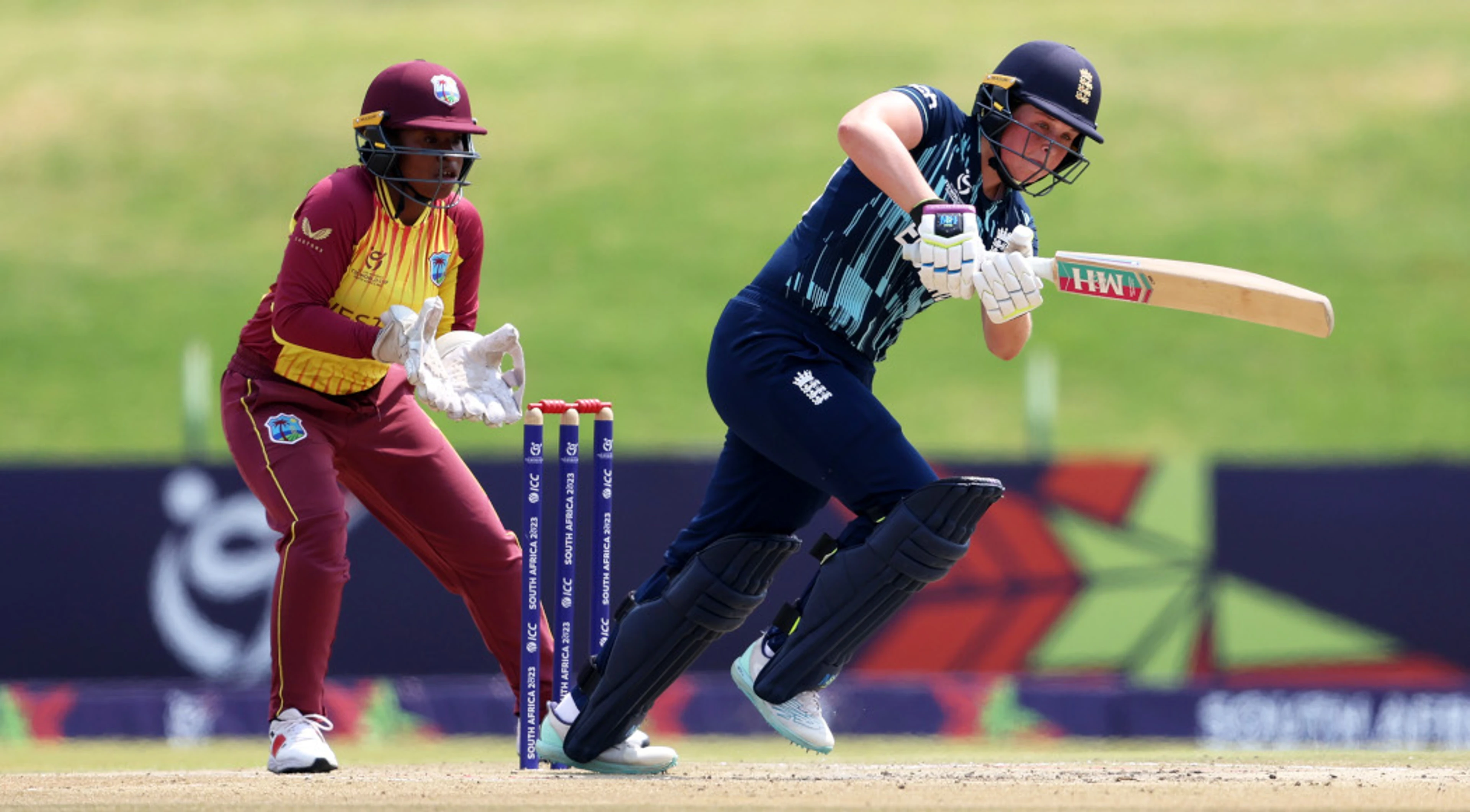 England power into semis against Australia