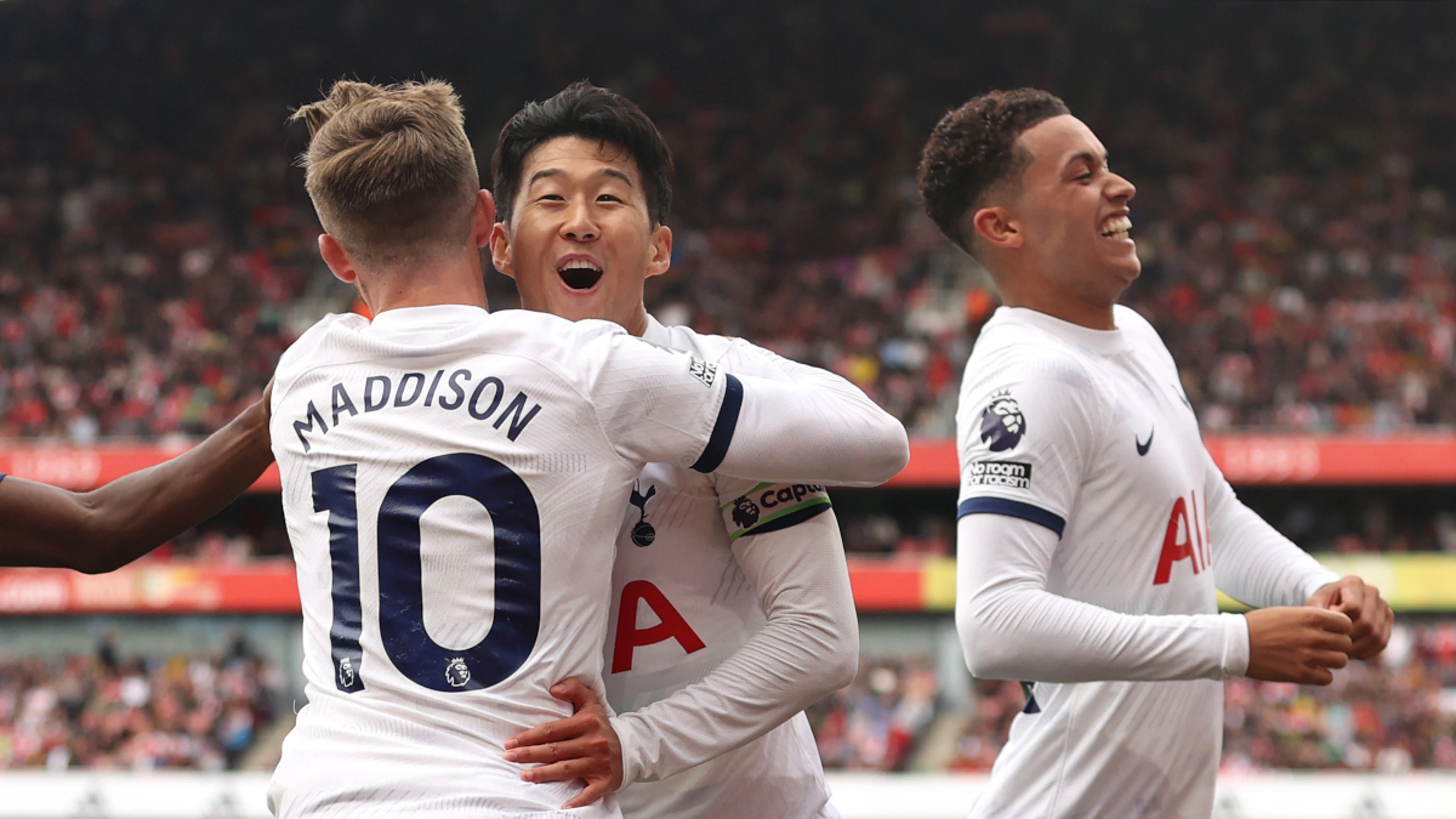 Son shines as Spurs rescue derby draw at Arsenal