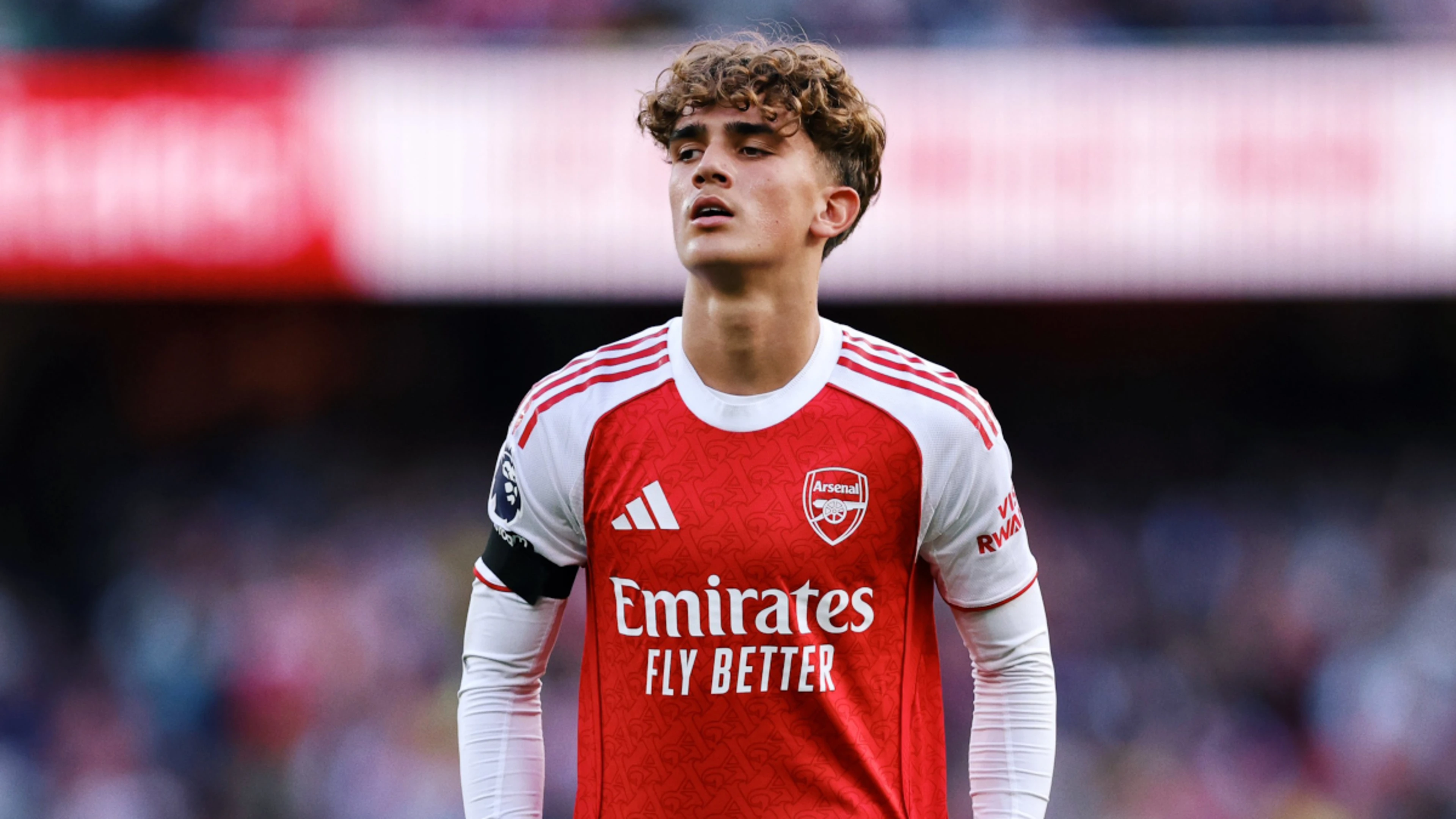 Rooney forecasts 'massive future' for Arsenal teen sensation Dowman