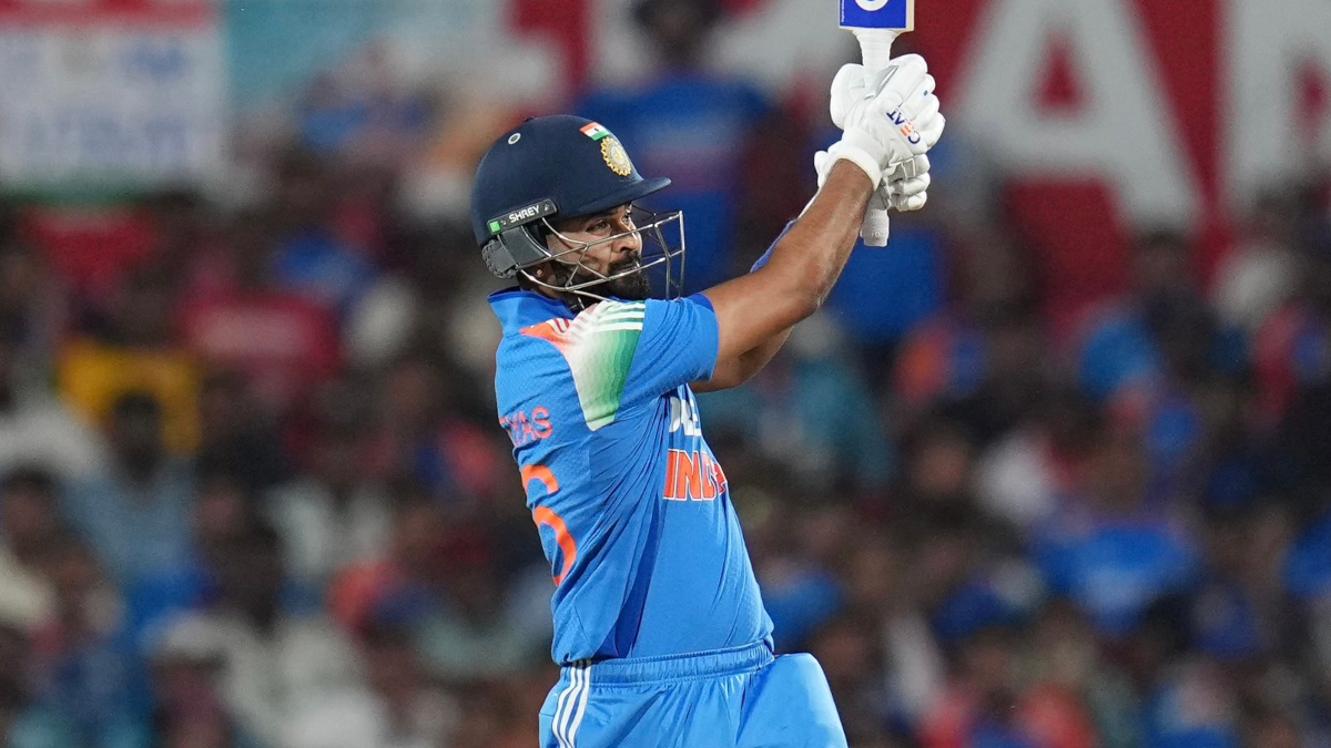 Movie night cut short, India's Iyer puts up a show against England