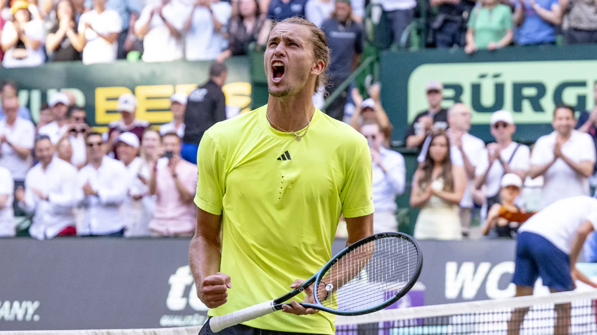 Zverev holds off Sonego to reach Halle quarterfinals