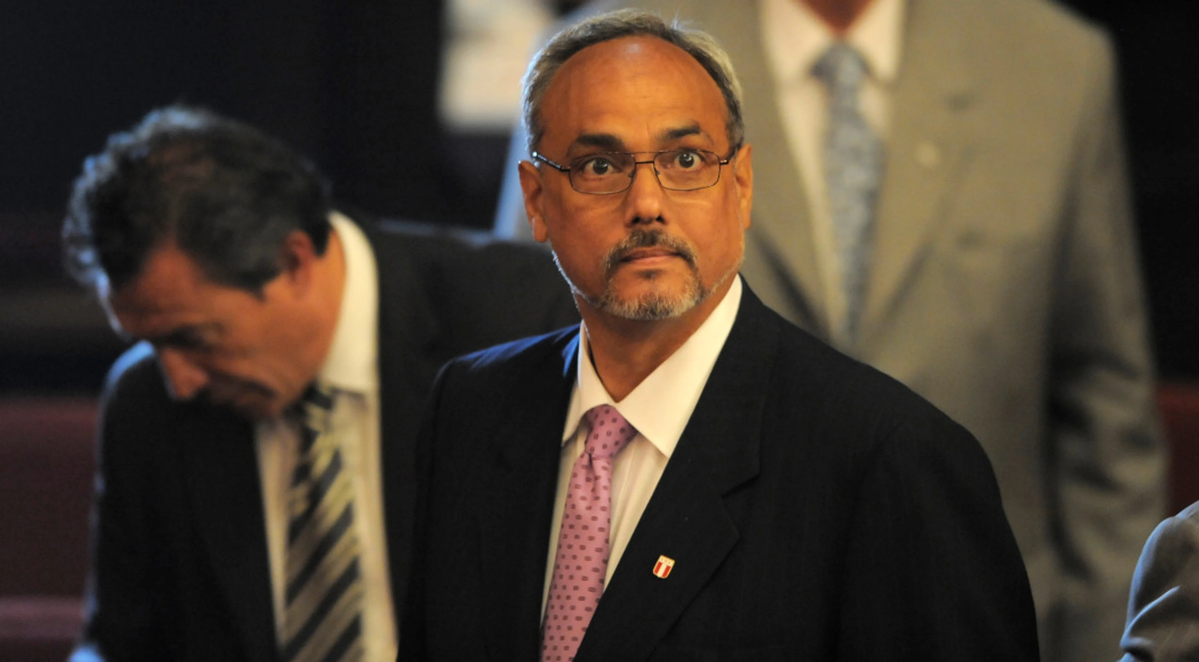 Ex-Peru FA president banned for life over bribery charges