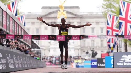 London Marathon 2024 | Highlights