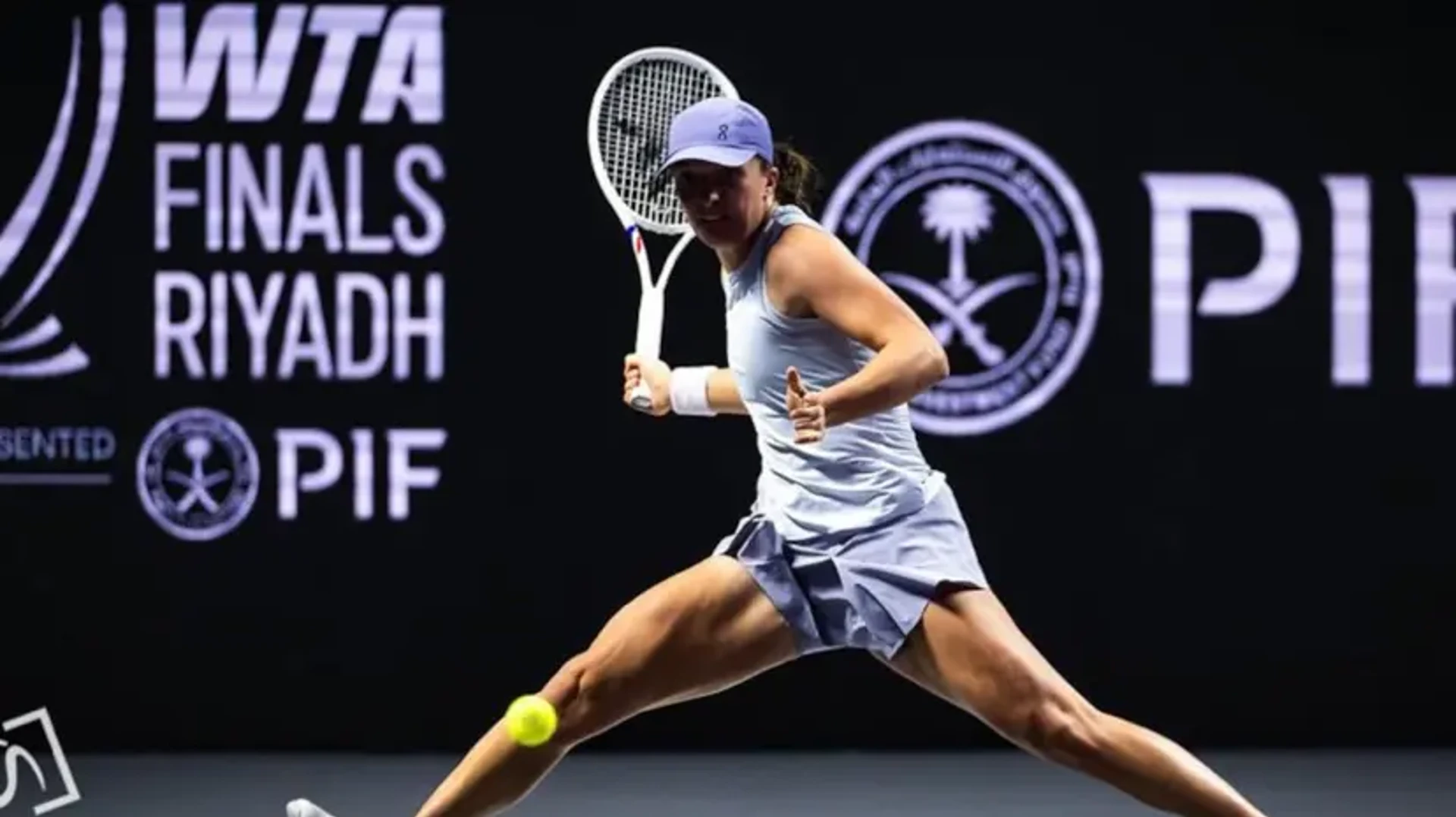 RUTHLESS: Swiatek starts WTA Finals with fast win