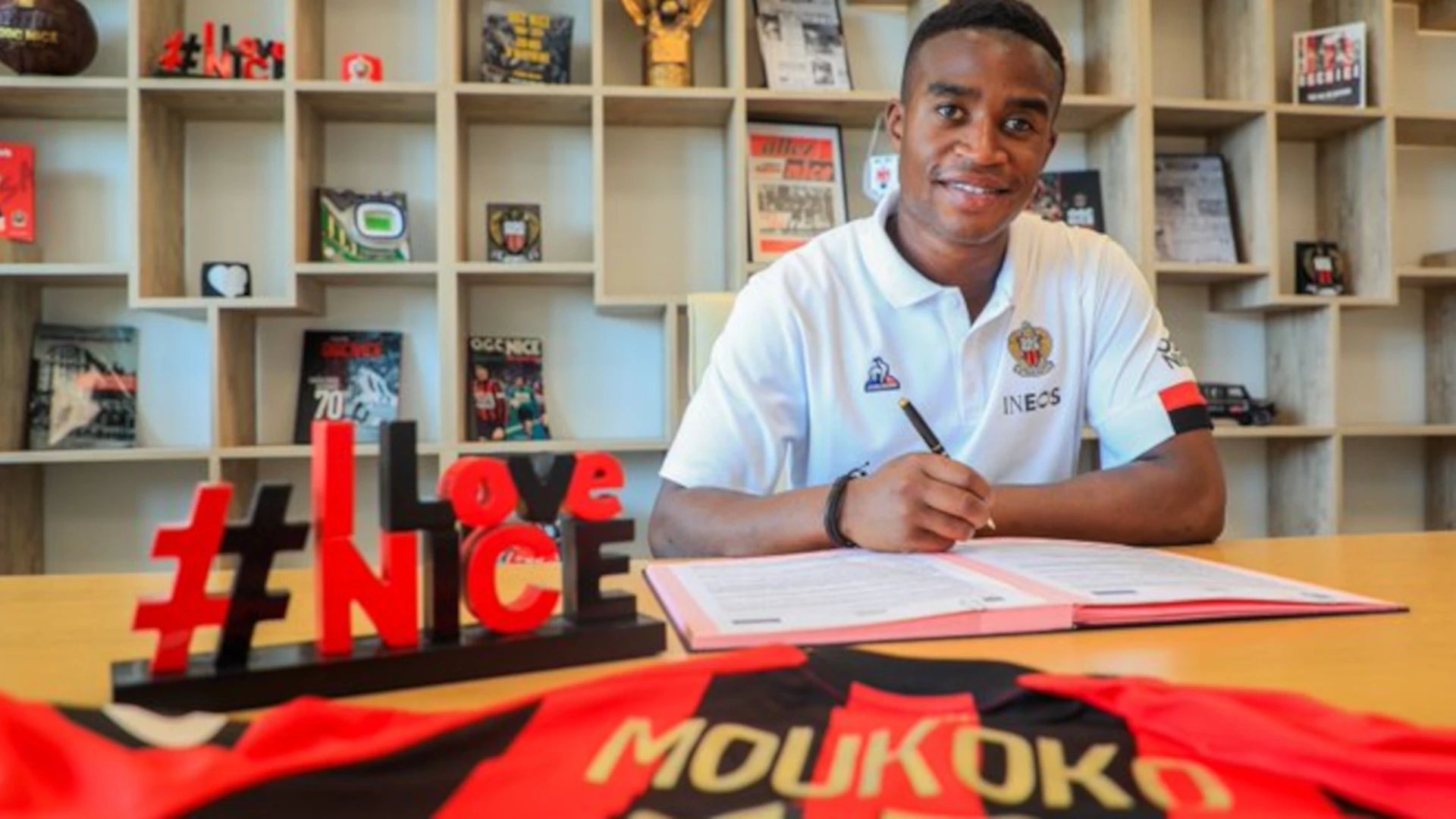 Dortmund teenager Moukoko joins Nice on loan