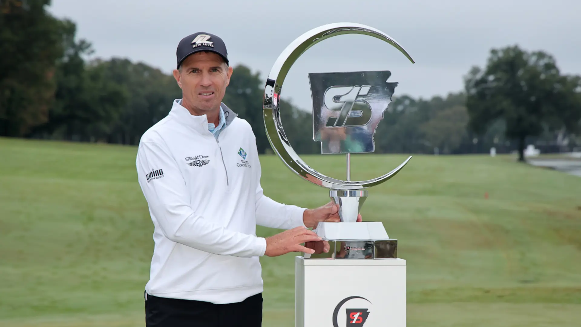 NZ's Alker goes wire to wire at Simmons Bank, seizes Schwab Cup lead