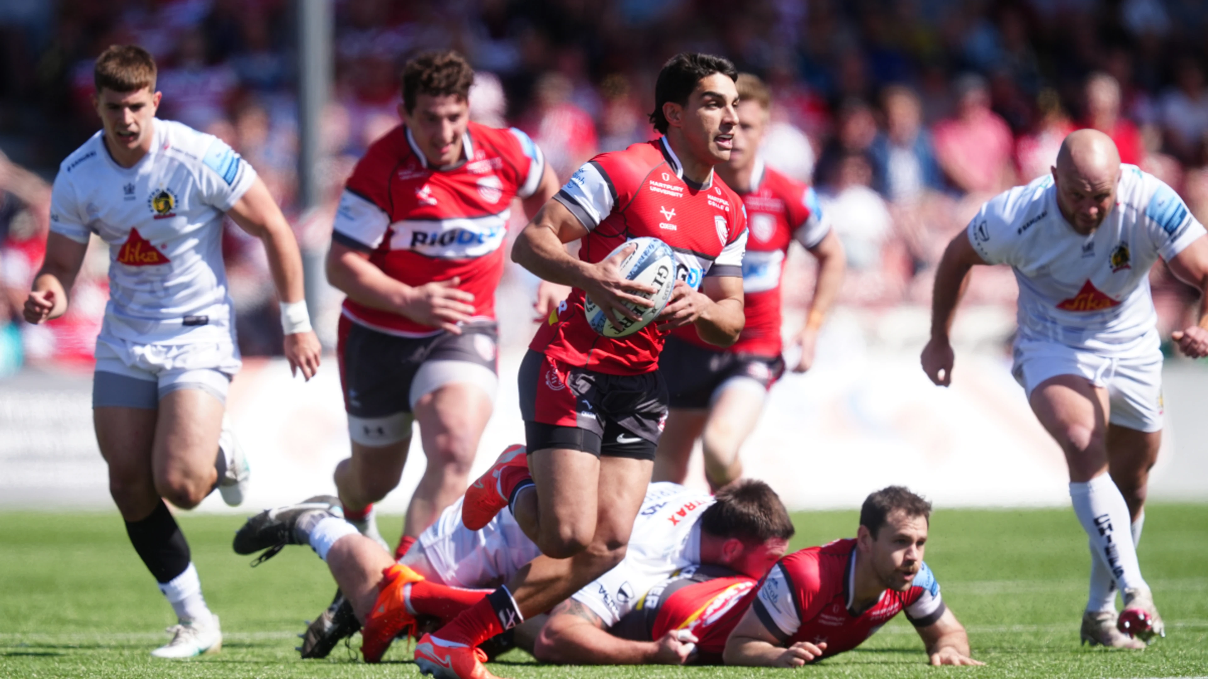 Gloucester score 13 tries in English Premiership rout of Exeter
