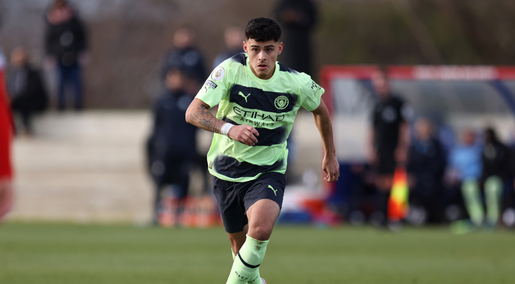 Robertson set to become third generation Socceroo