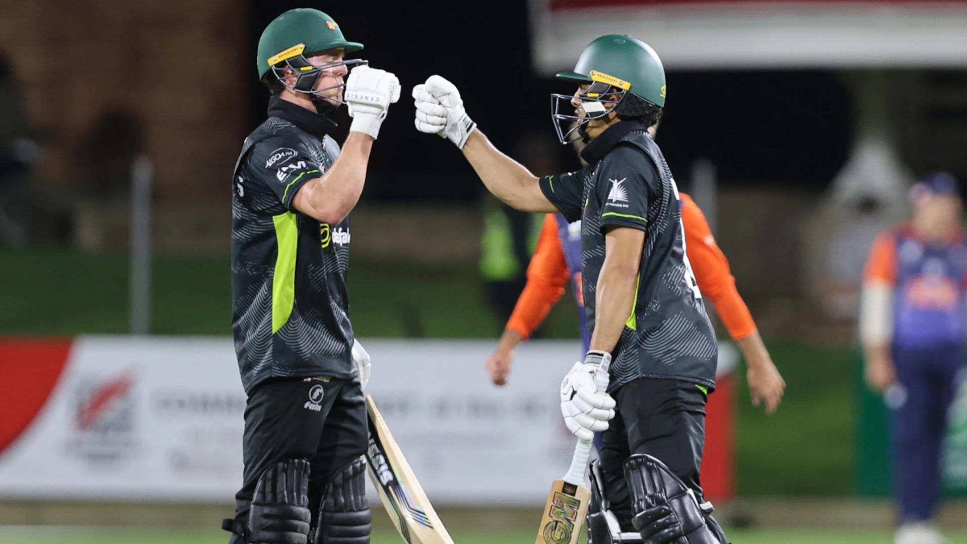 Dolphins win toss and bowl against Warriors