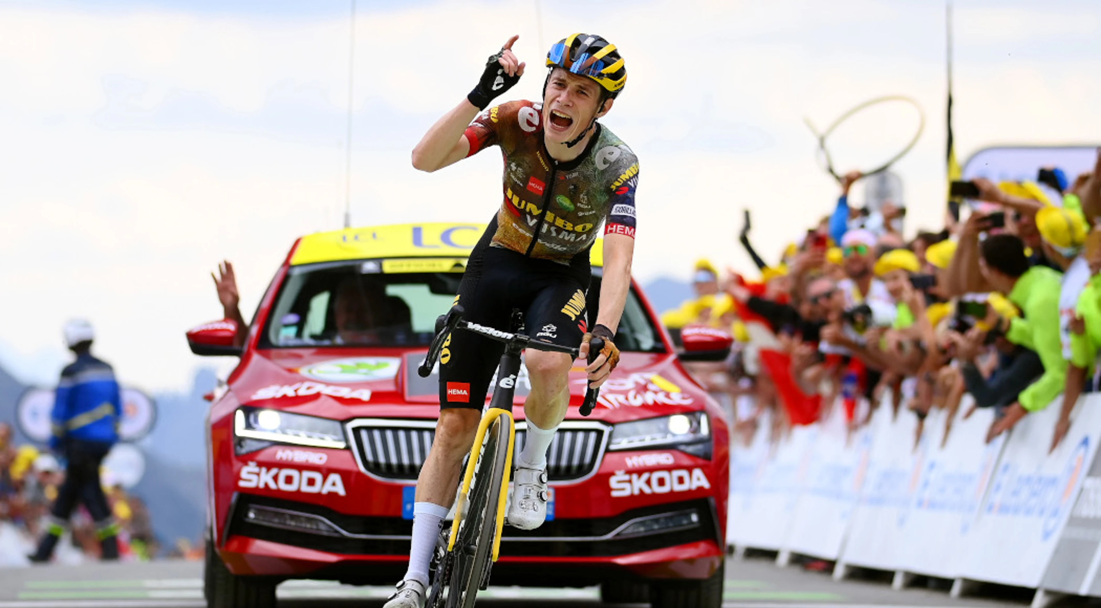 Vingegaard wins Tour stage 11 to claim overall lead as Pogacar cracks