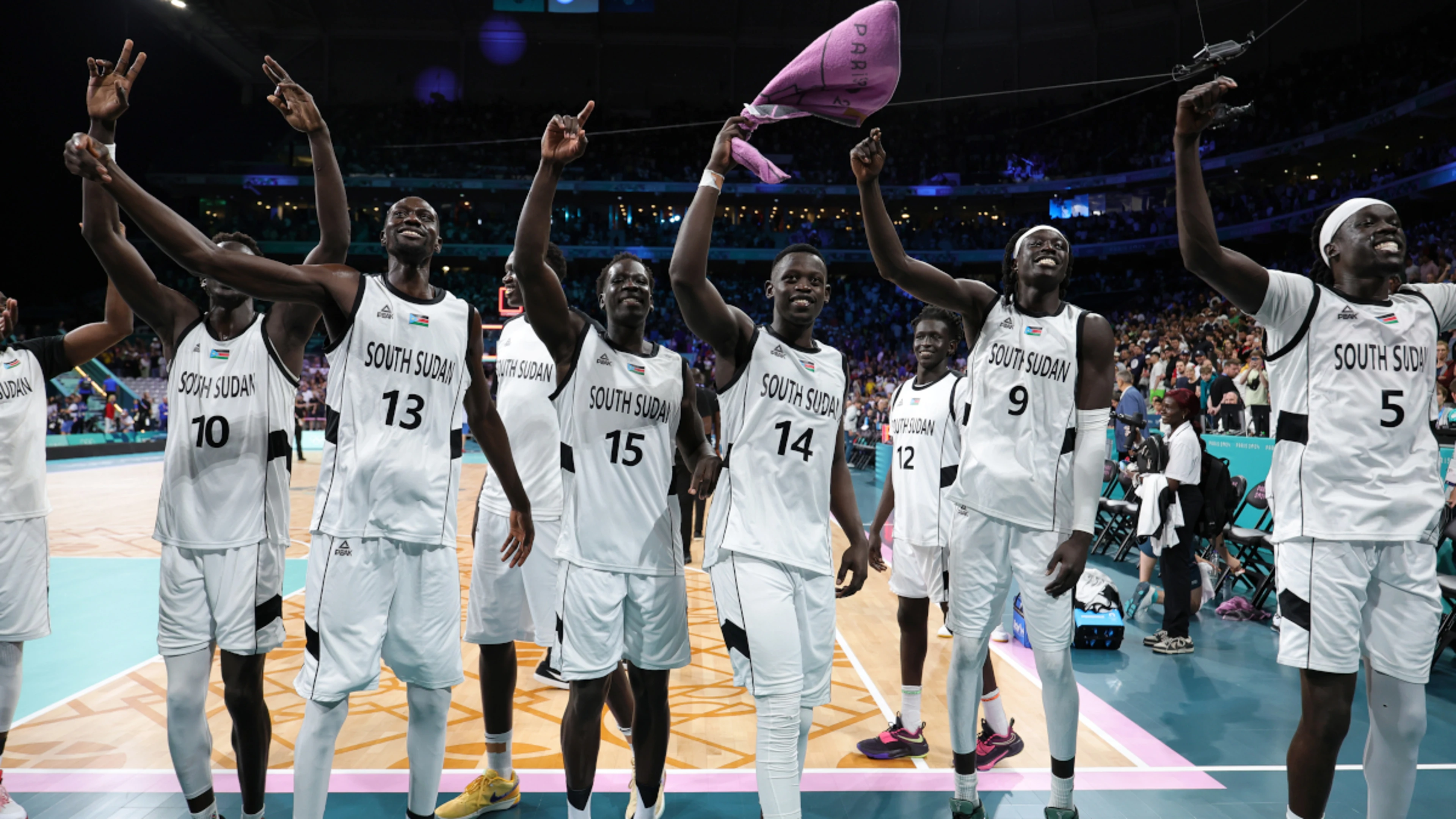 Hero's welcome for South Sudan basketball team after first Olympics