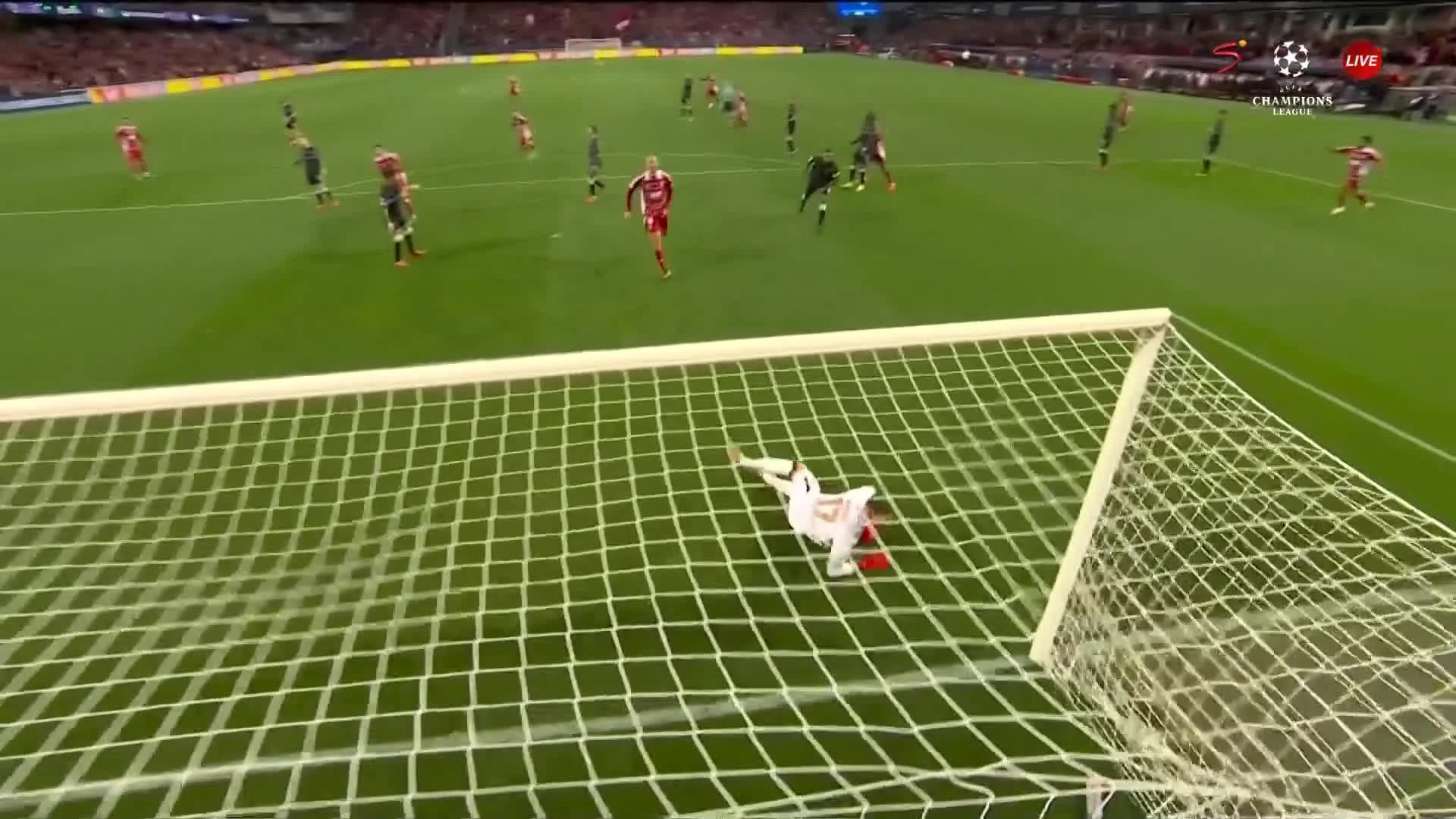 Pierre_Lees-Melou | 39th Minute Goal v Bayer 04 Leverkusen