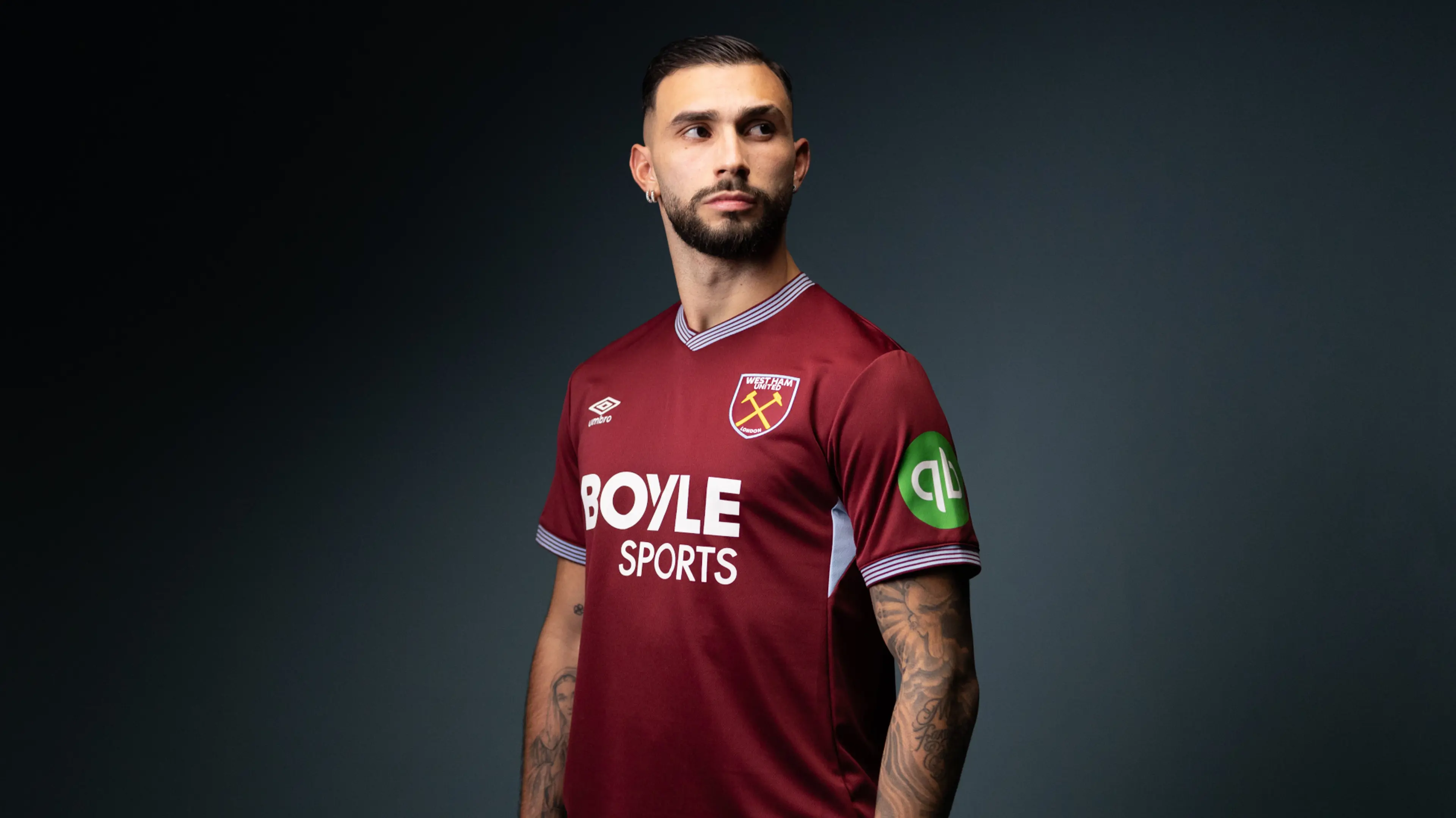 West Ham sign Argentina striker Castellanos from Lazio