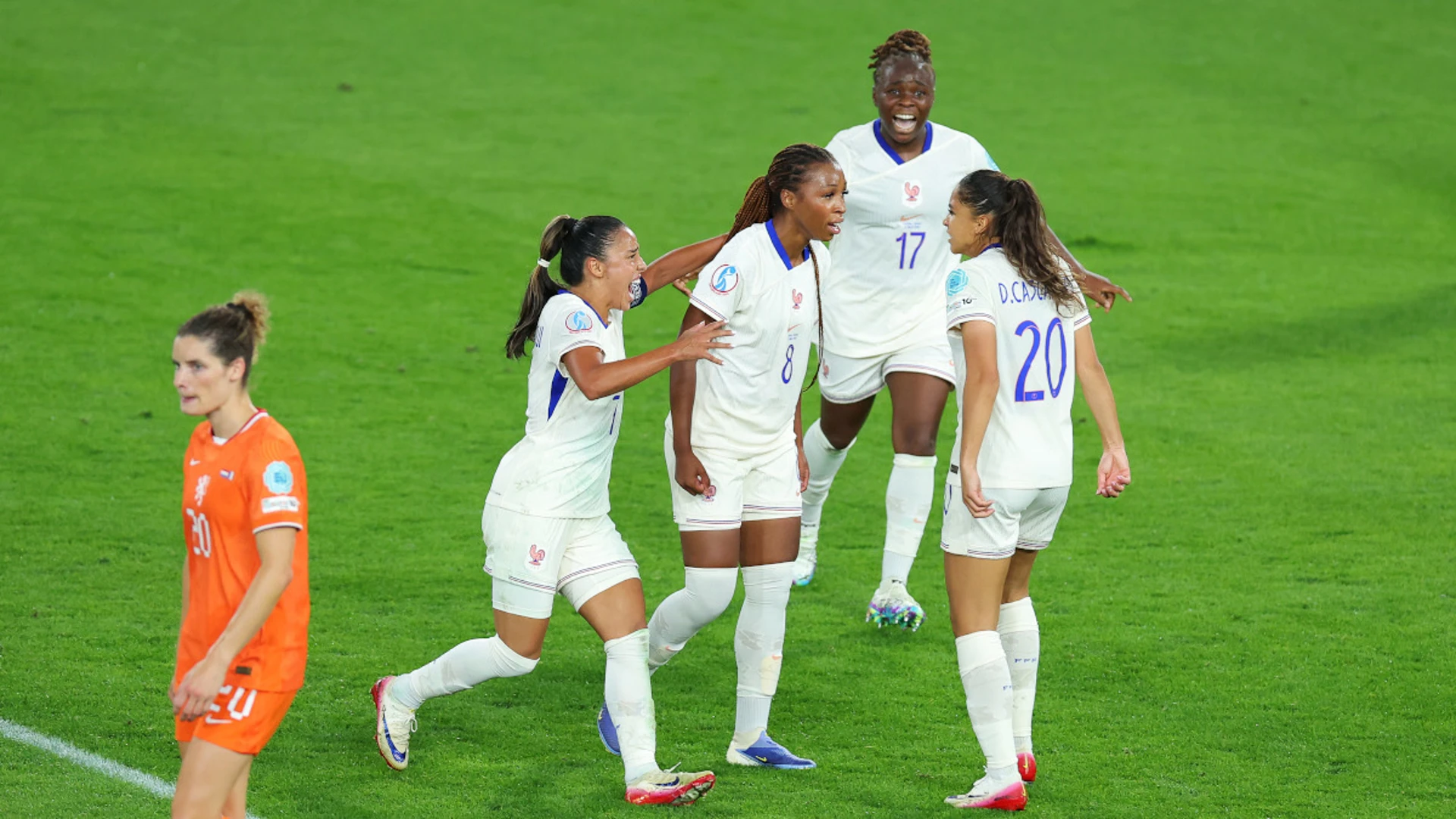 Cascarino powers France into last eight with win over Netherlands 