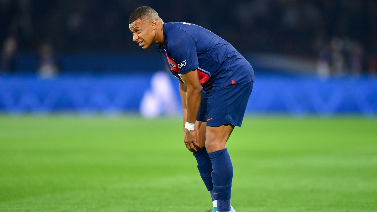 Mbappe injury 'nothing serious', says PSG coach Luis Enrique