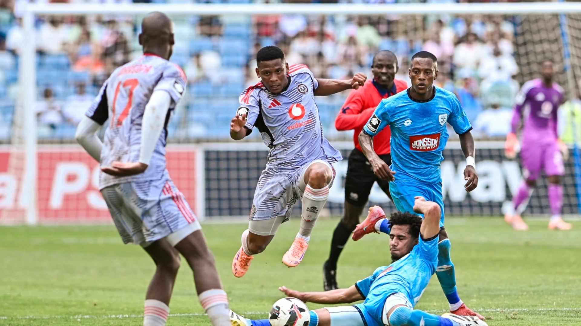 Pirates go top as AmaZulu miss opportunity 