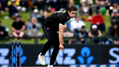 Thumbs Up New Zealands Southee Off To World Cup After Surgery