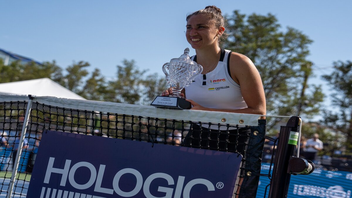 Tormo rallies to beat Alexandrova for WTA Cleveland title