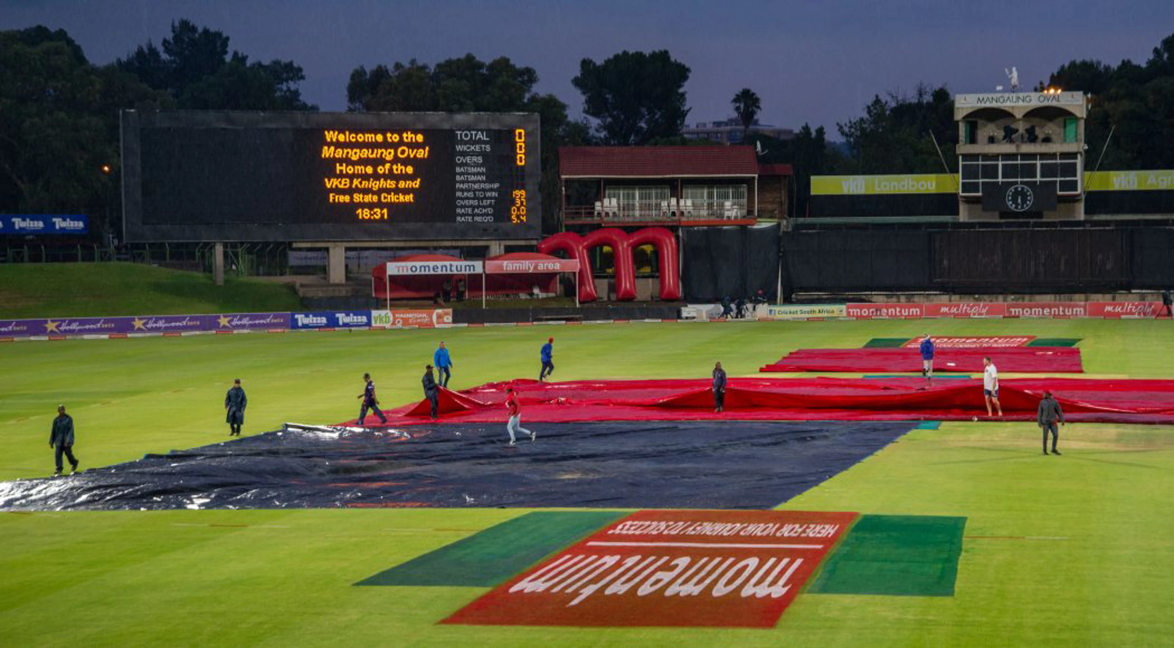 Day 2: No play between Knights and Lions as rain rules the day