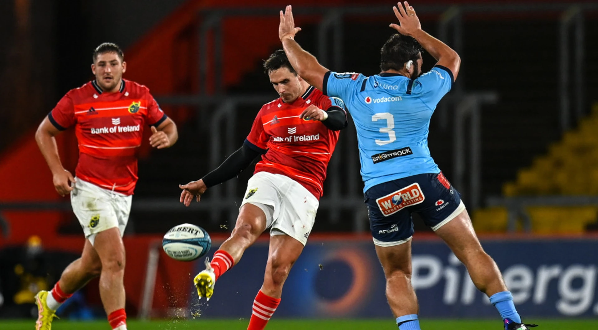 Munster easily down disappointing Bulls