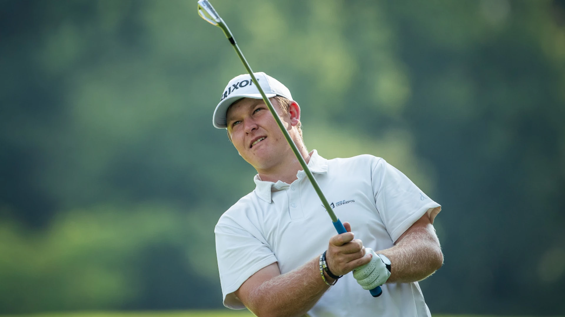 Bogey-free 63 takes Pickering to the top at Akasia