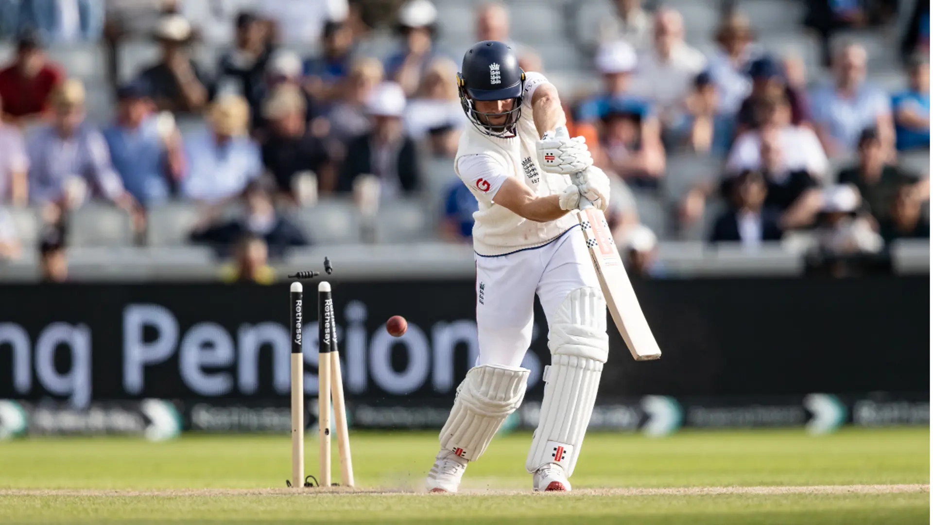 Woakes double strike rocks India after England pile up 669