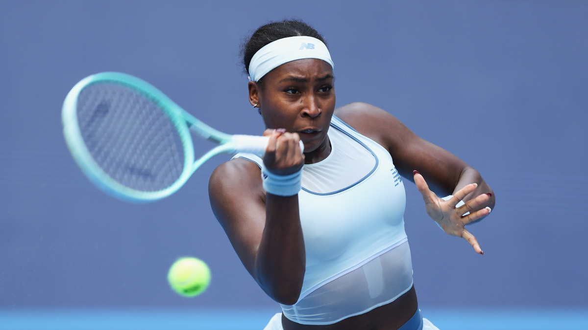 Gauff digs deep to keep China Open title defence alive